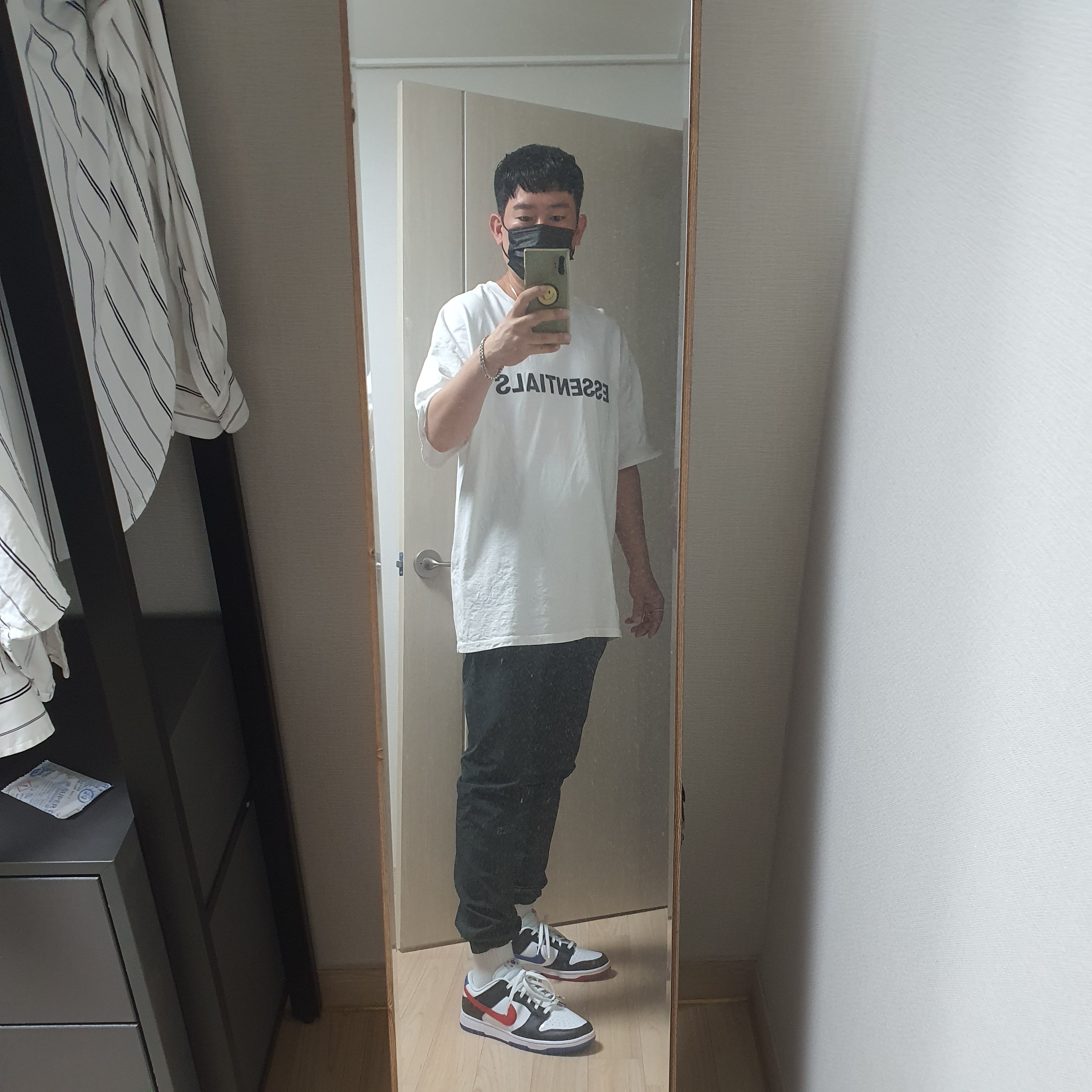 Nike Dunk Low SE Seoul 착용 스타일