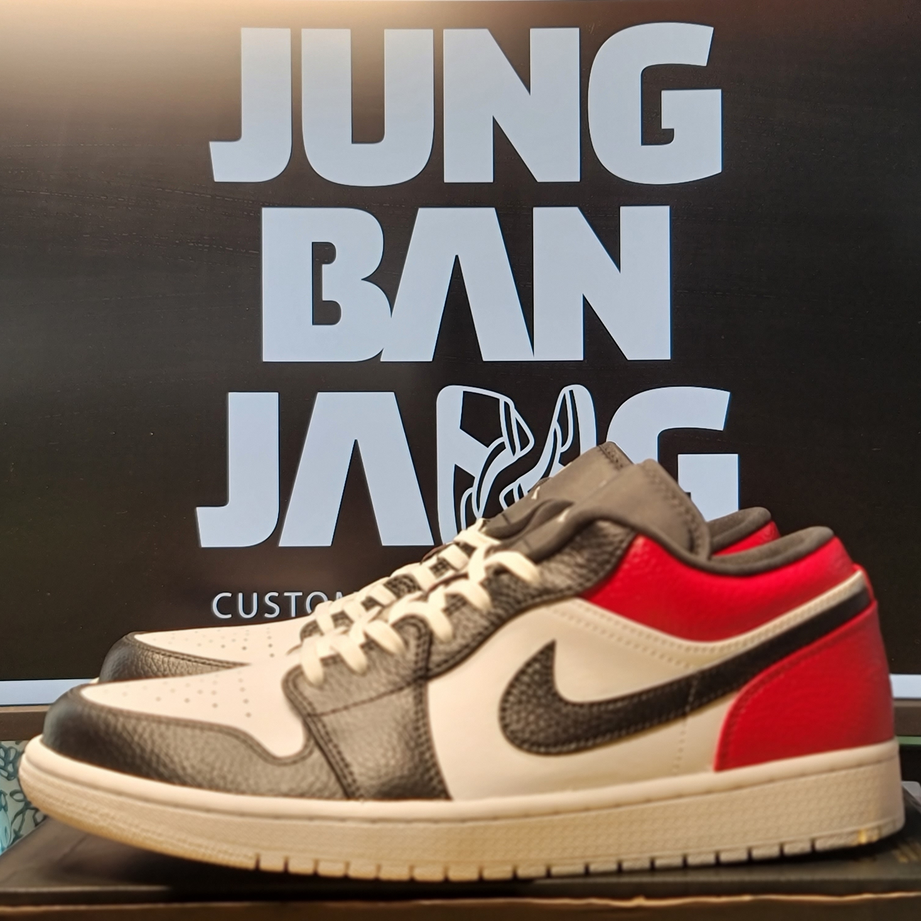 Jordan 1 Low Triple White Tumbled Leather 2020 착용 스타일 - 4
