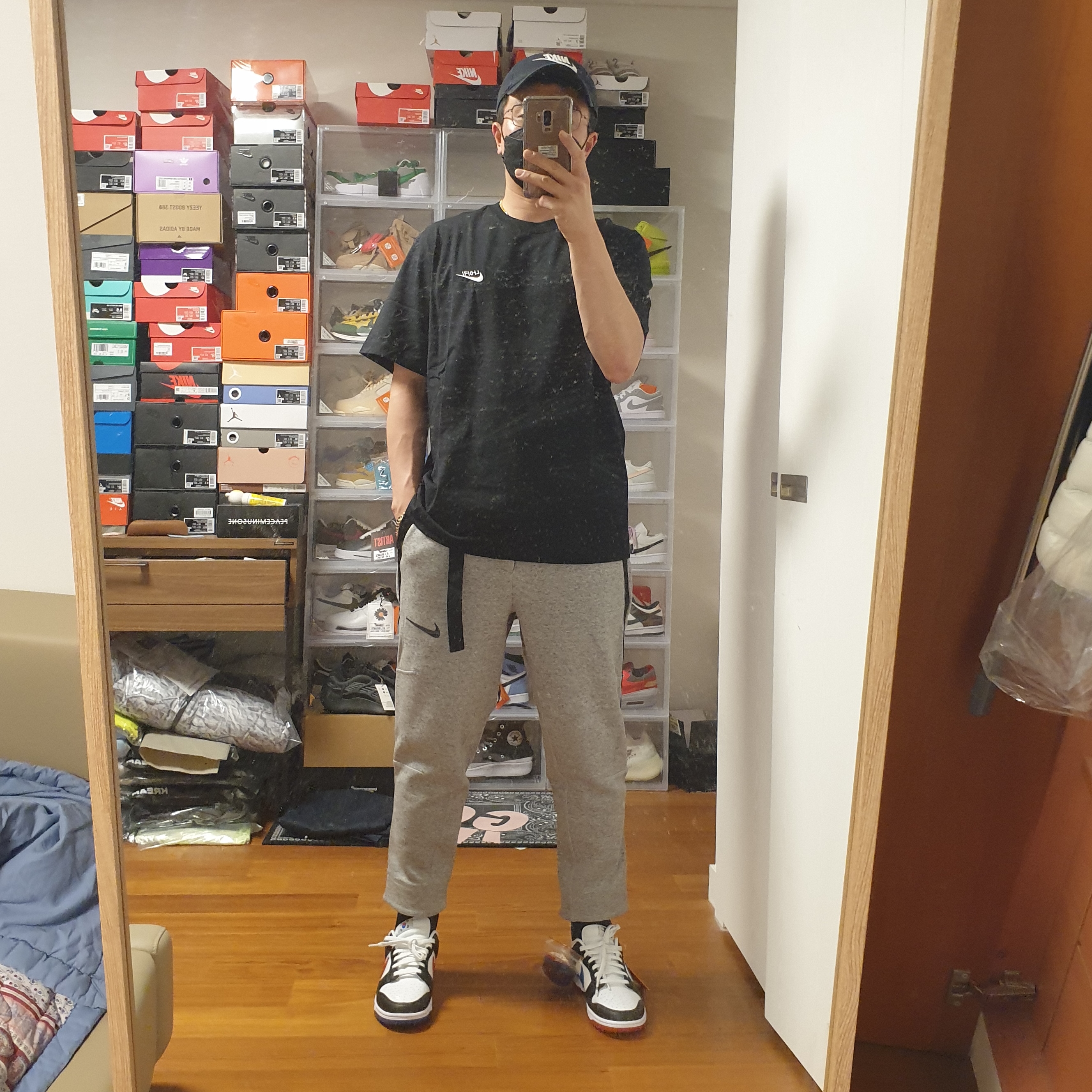 Nike Dunk Low SE Seoul, Nike Hangul T-Shirt Black 착용 스타일 - 2