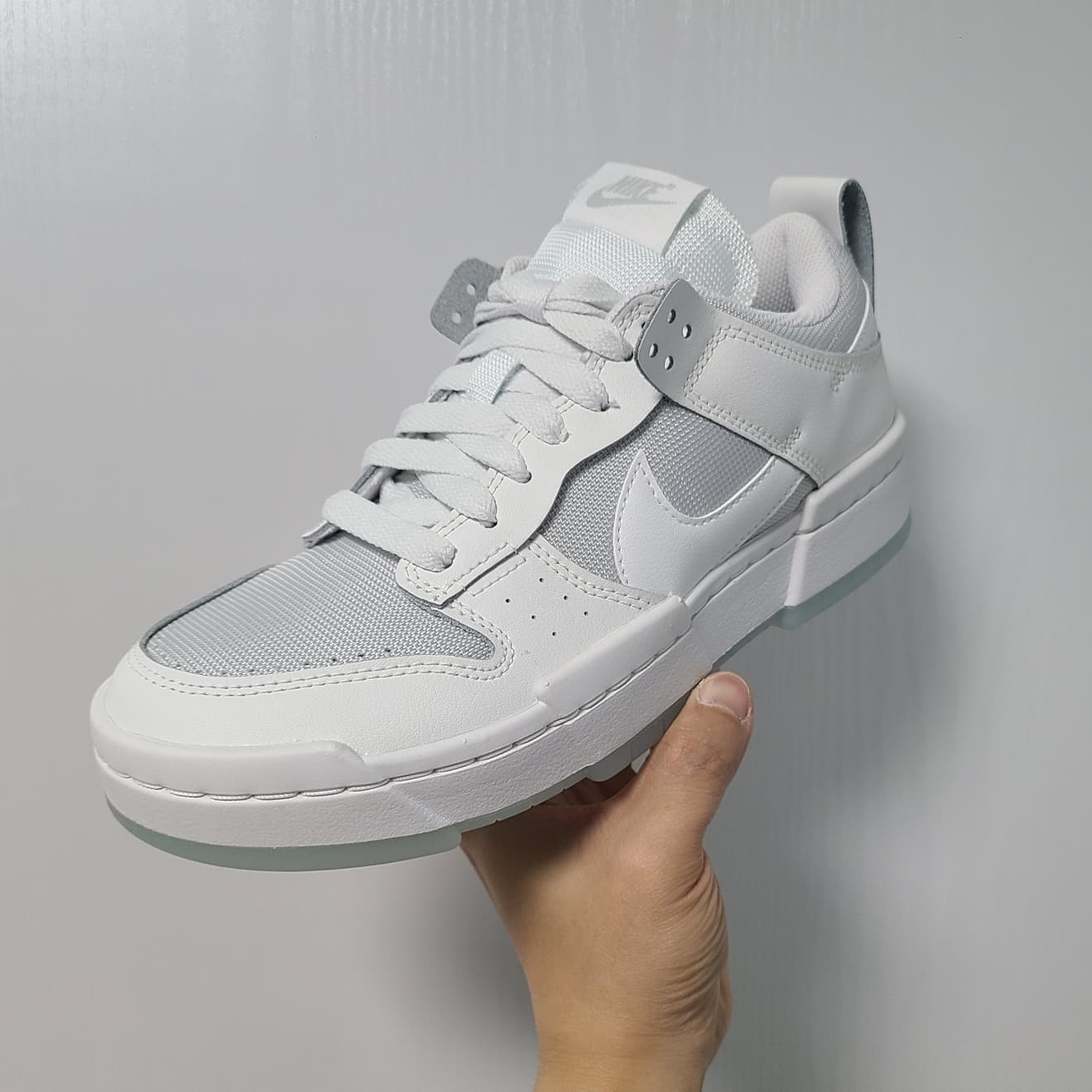 (W) Nike Dunk Low Disrupt Photon Dust 착용 스타일 - 1