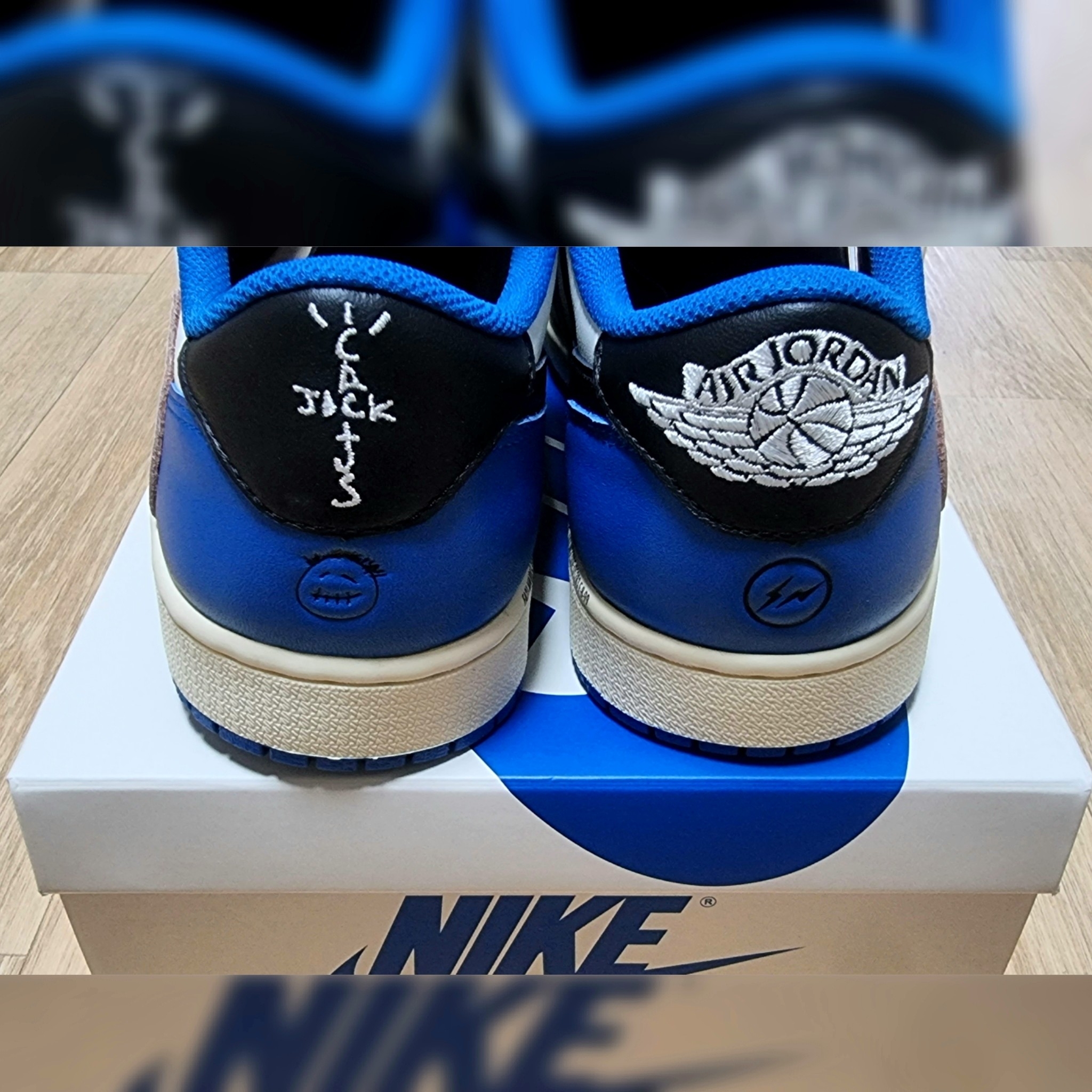 Jordan 1 x Travis Scott x Fragment Retro Low OG SP Military Blue, (W) Dior 30 Montaigne 35mm Belt Black Smooth Calfskin 착용 스타일 - 3