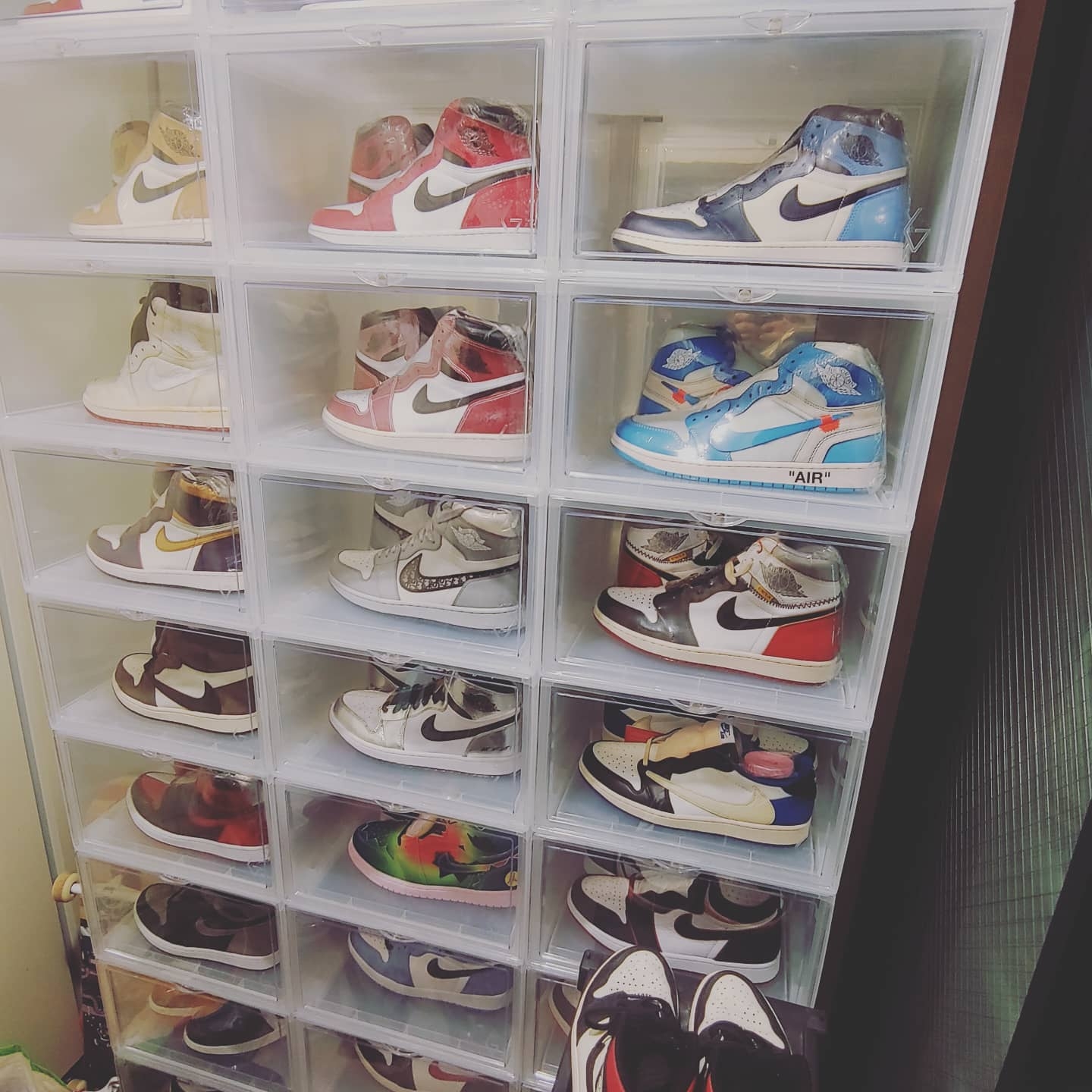Jordan 1 x Travis Scott x Fragment Retro Low OG SP Military Blue 착용 스타일