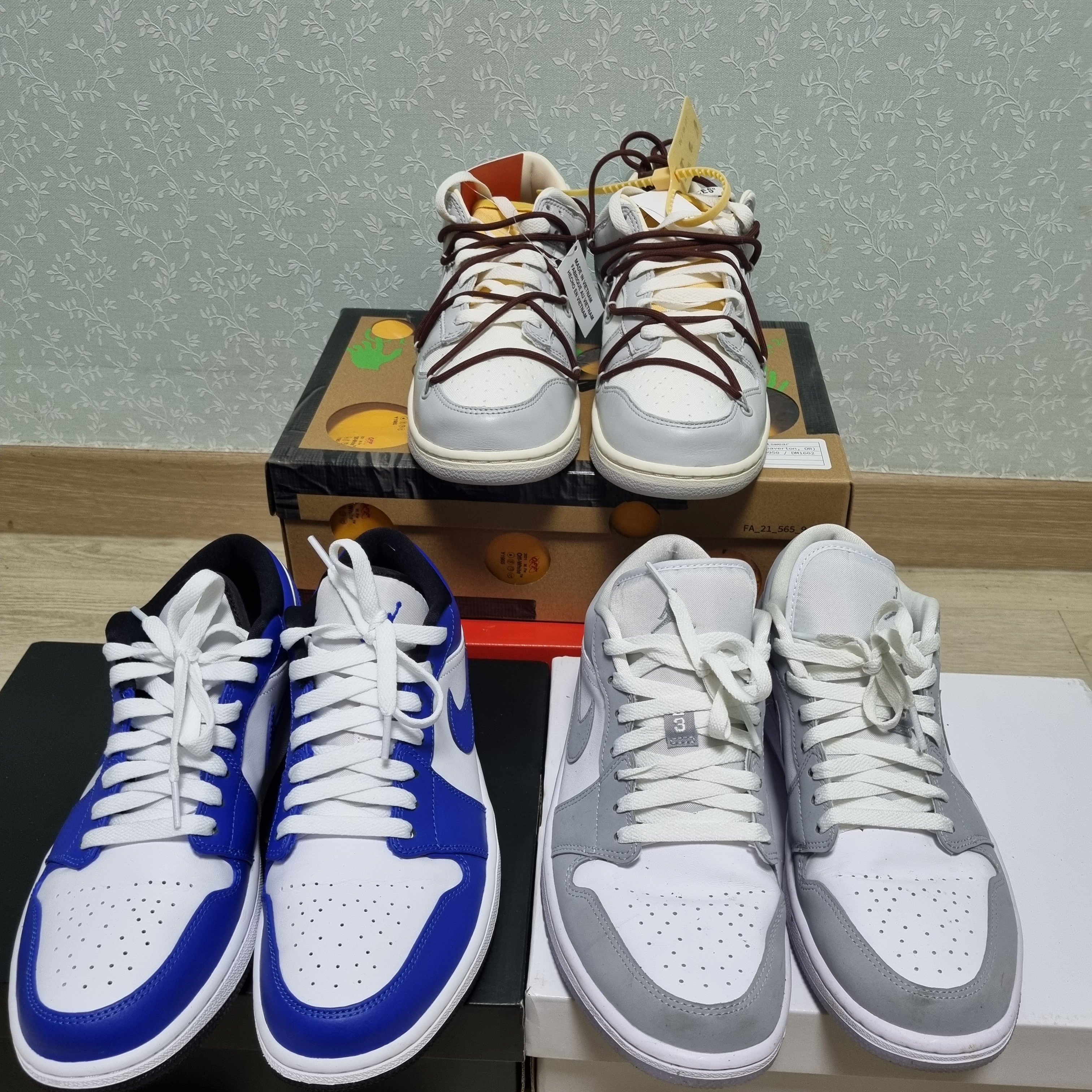 Jordan 1 Low Hyper Royal, Nike x Off-White Dunk Low The 50 - Lot 46 착용 스타일