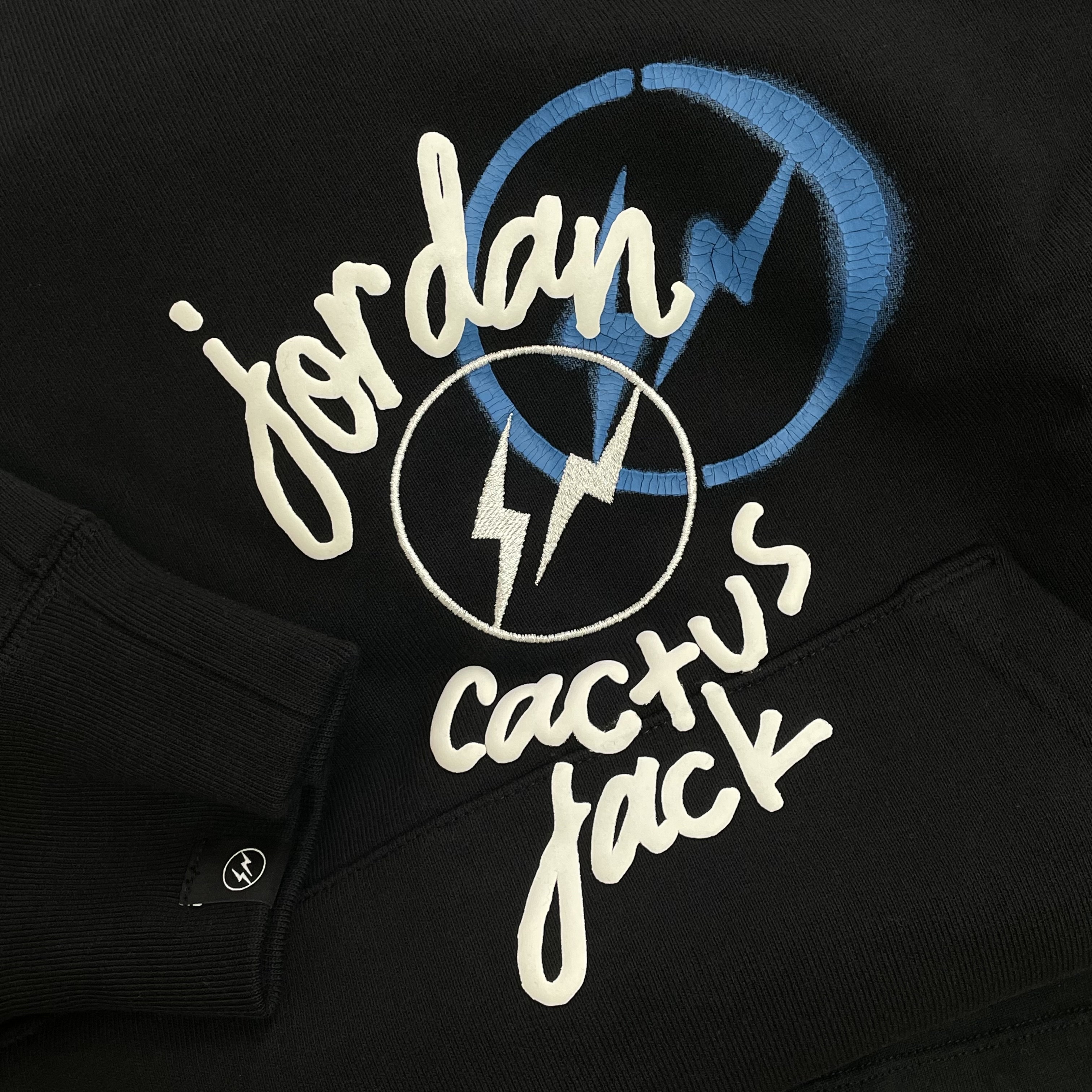 Jordan x Travis Scott x Fragment Hoodie Black (DJ0615-010) 착용 스타일