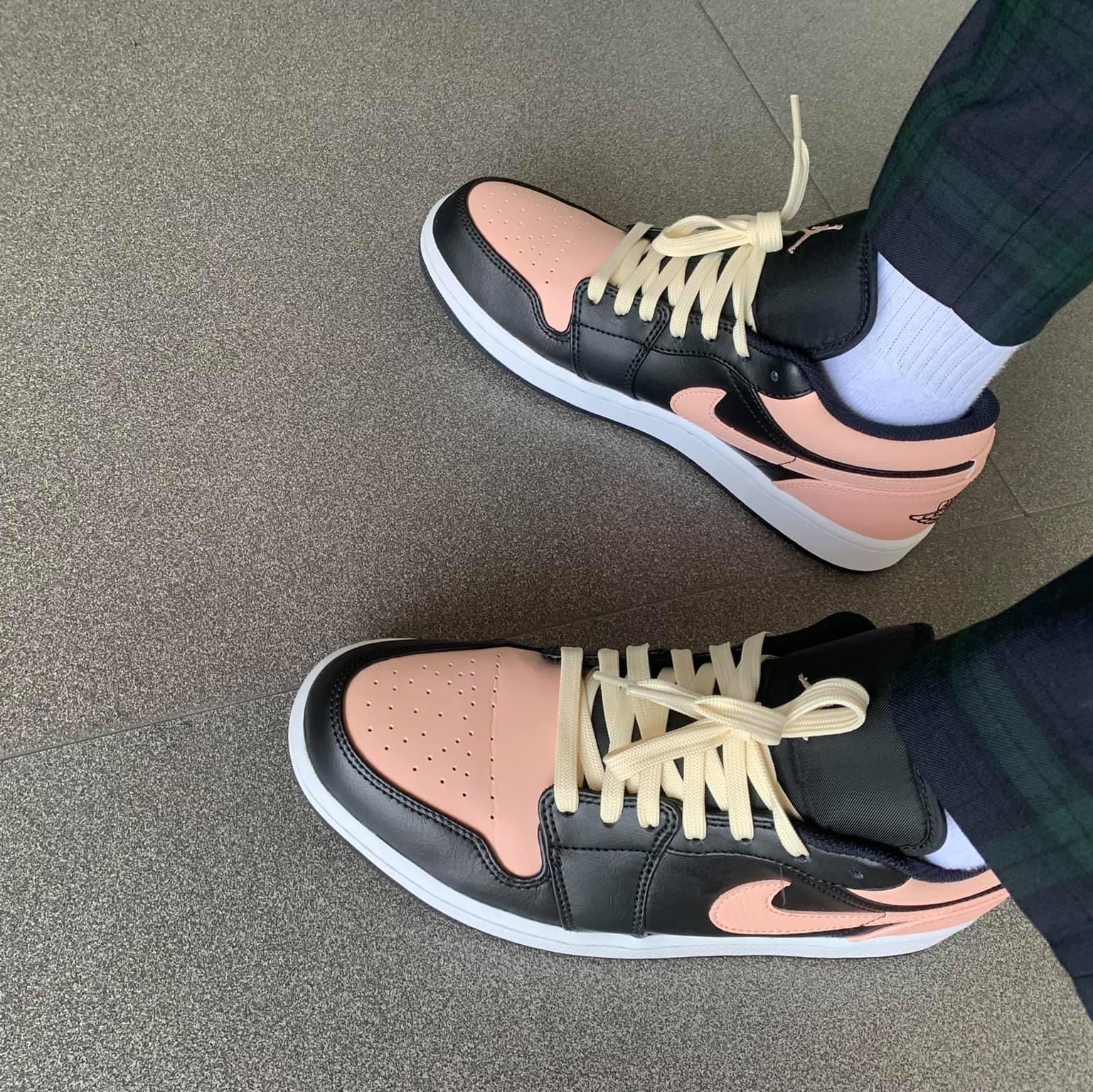 Jordan 1 Low Crimson Tint 착용 스타일