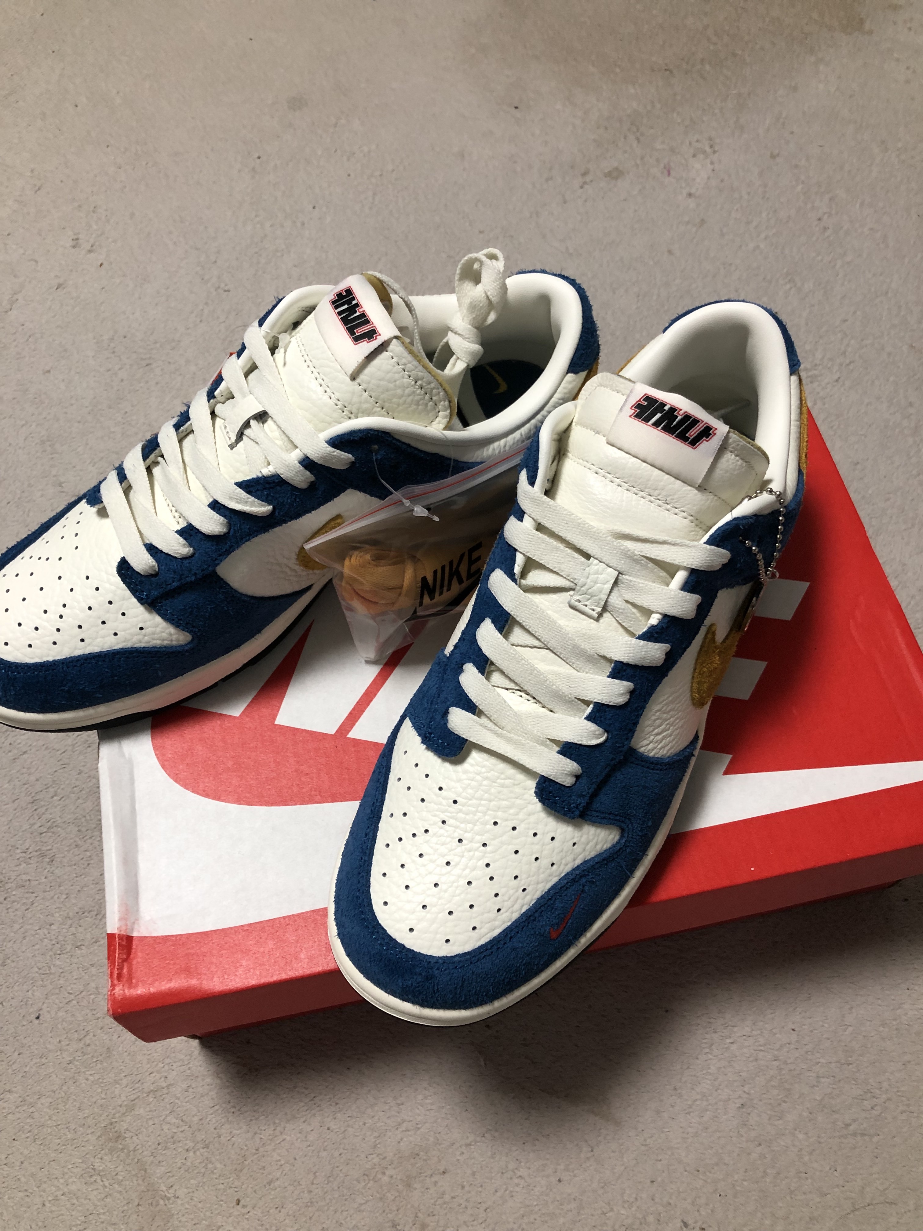 Nike x Kasina Dunk Low 80's Bus 착용 스타일 - 2