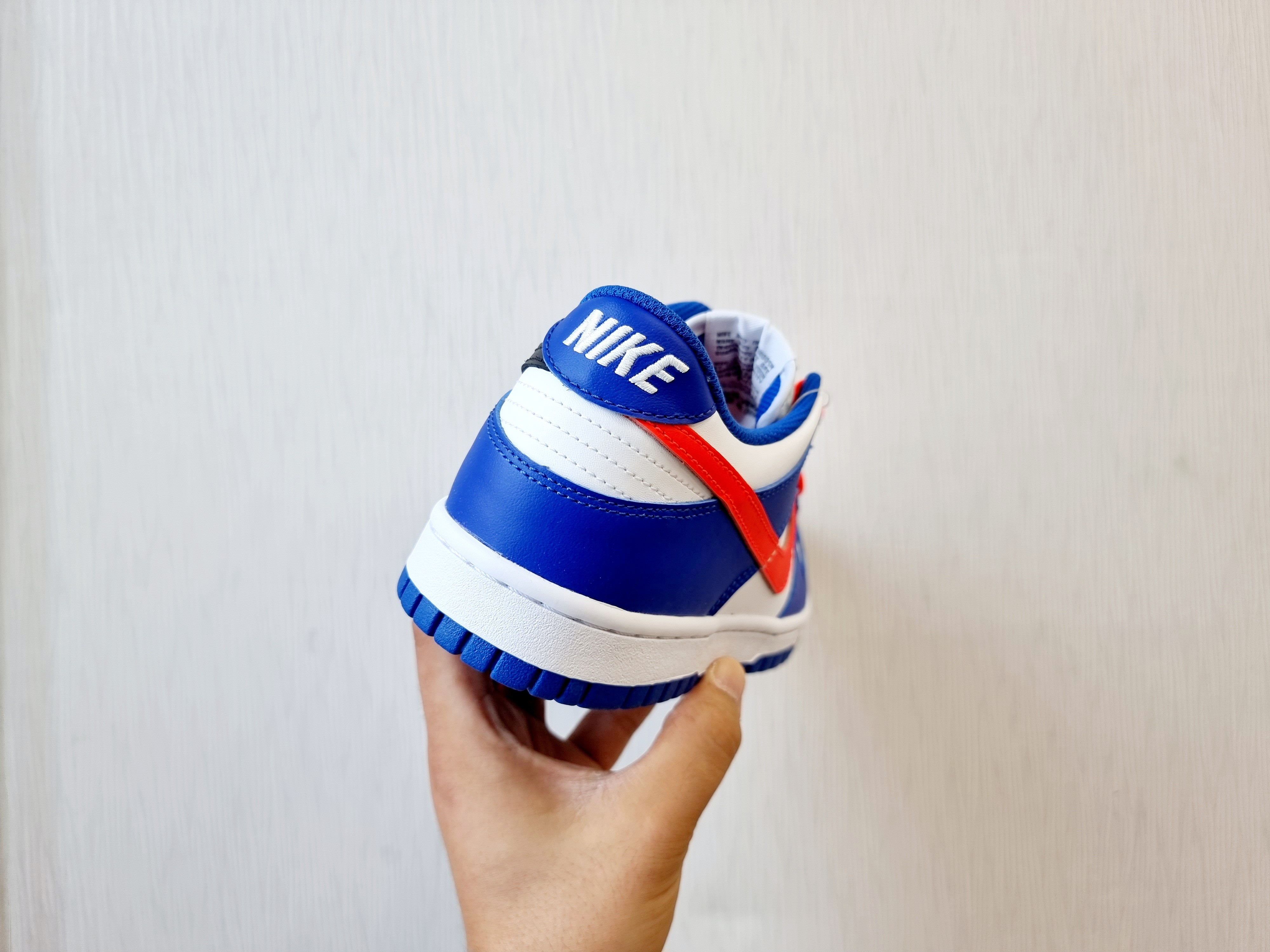 (GS) Nike Dunk Low Bright Crimson Game Royal 착용 스타일 - 5