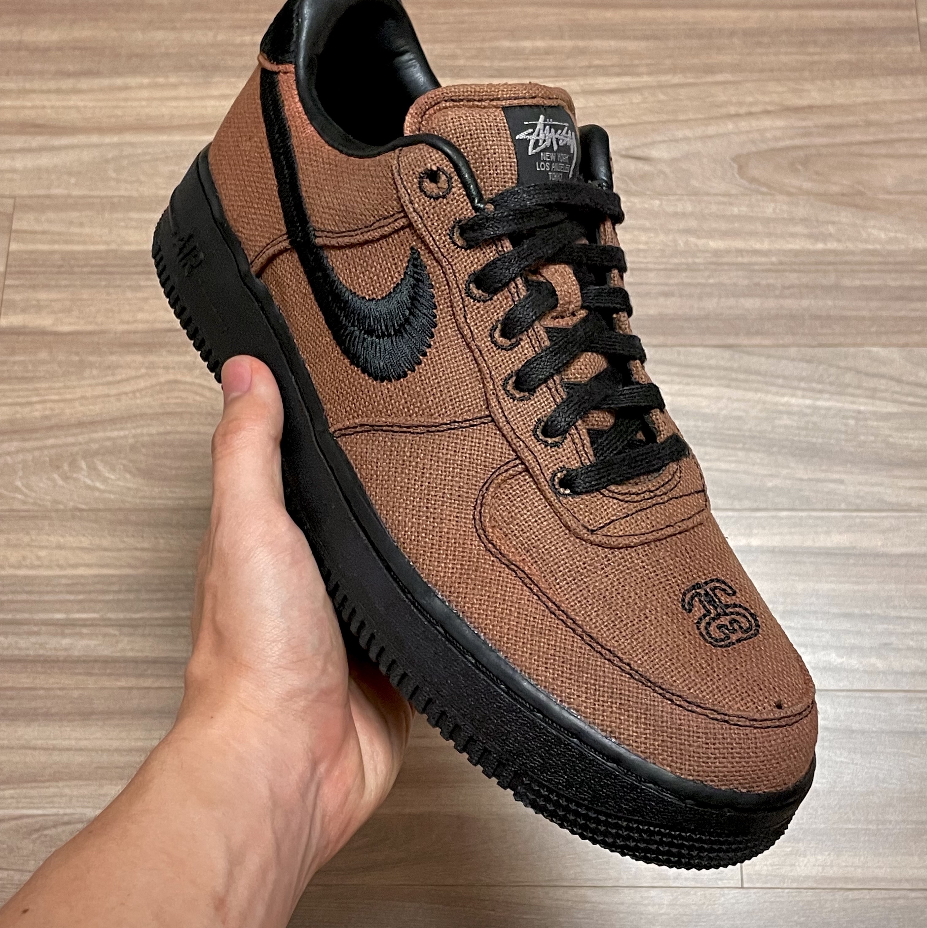 Nike x Stussy Air Force 1 Low Triple Black 착용 스타일 - 2