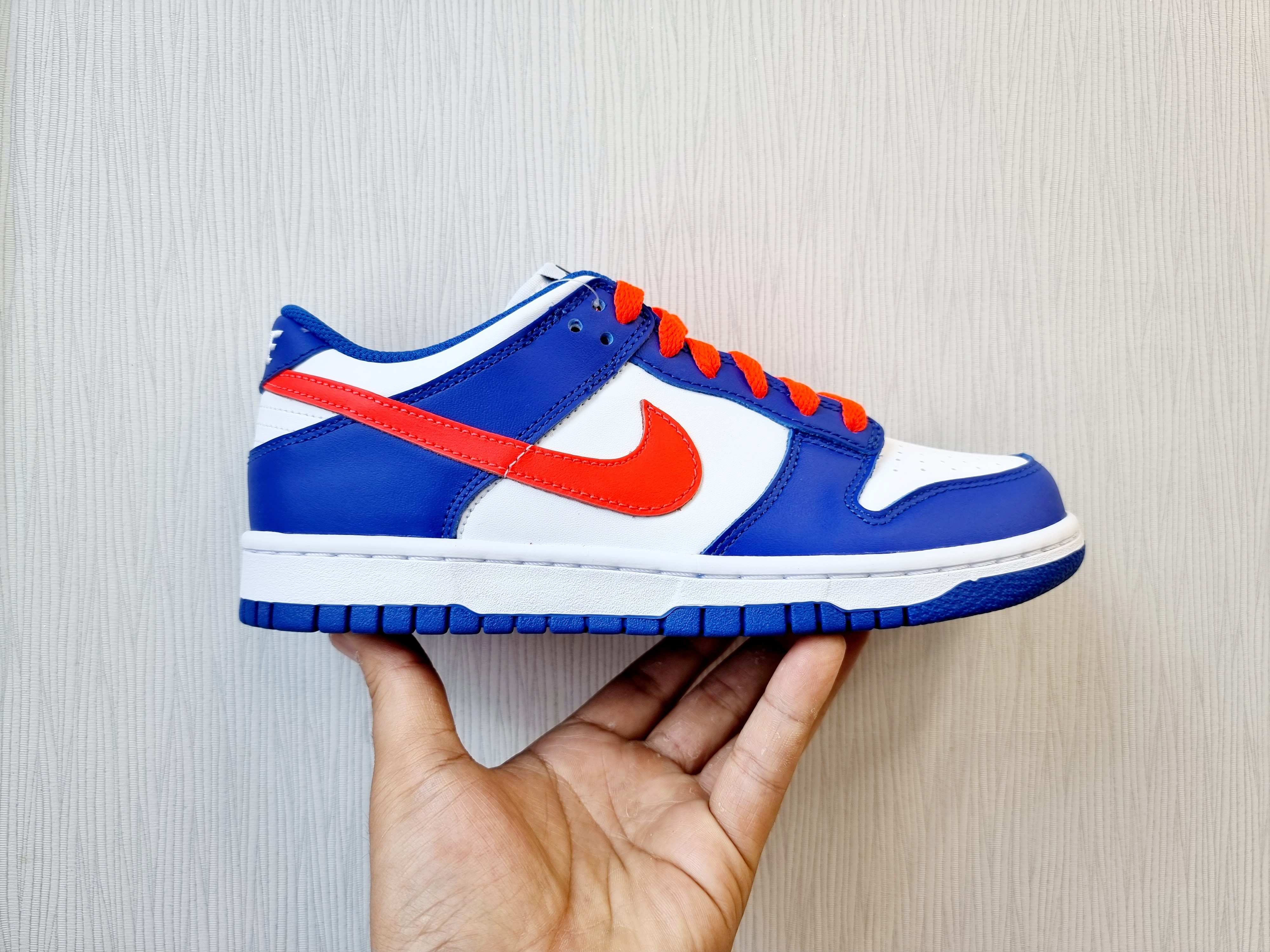 (GS) Nike Dunk Low Bright Crimson Game Royal 착용 스타일 - 2