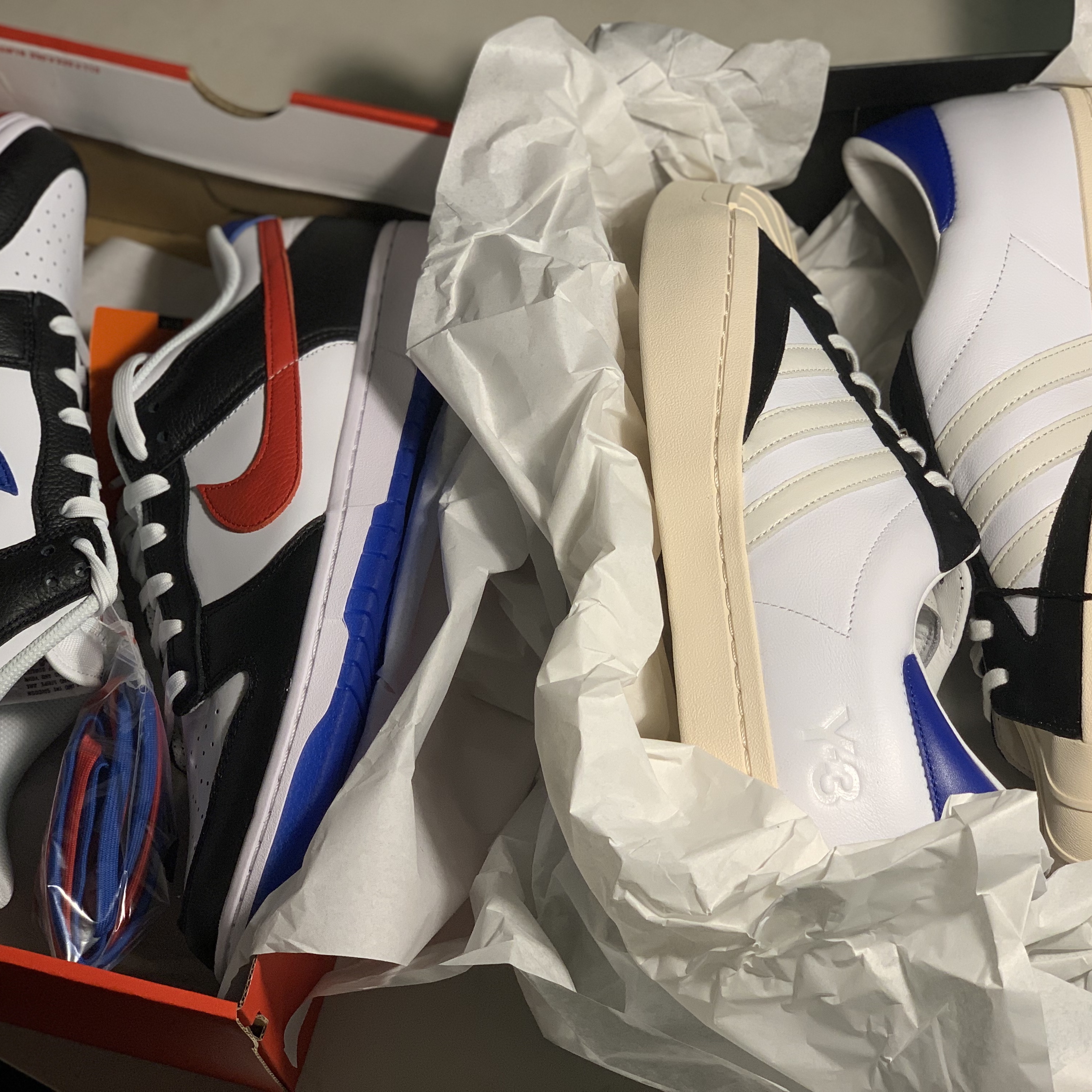 Y-3 Yohji Star Cloud White Bold Blue, Nike Dunk Low SE Seoul 착용 스타일