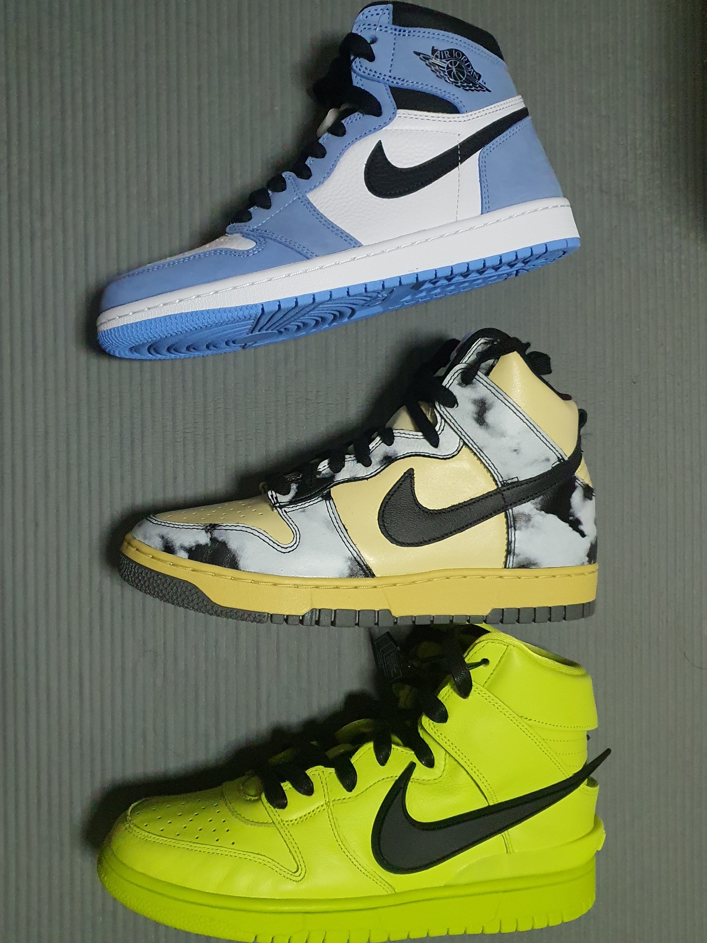 Jordan 1 Retro High OG University Blue, Nike x Ambush Dunk High Flash Lime 착용 스타일