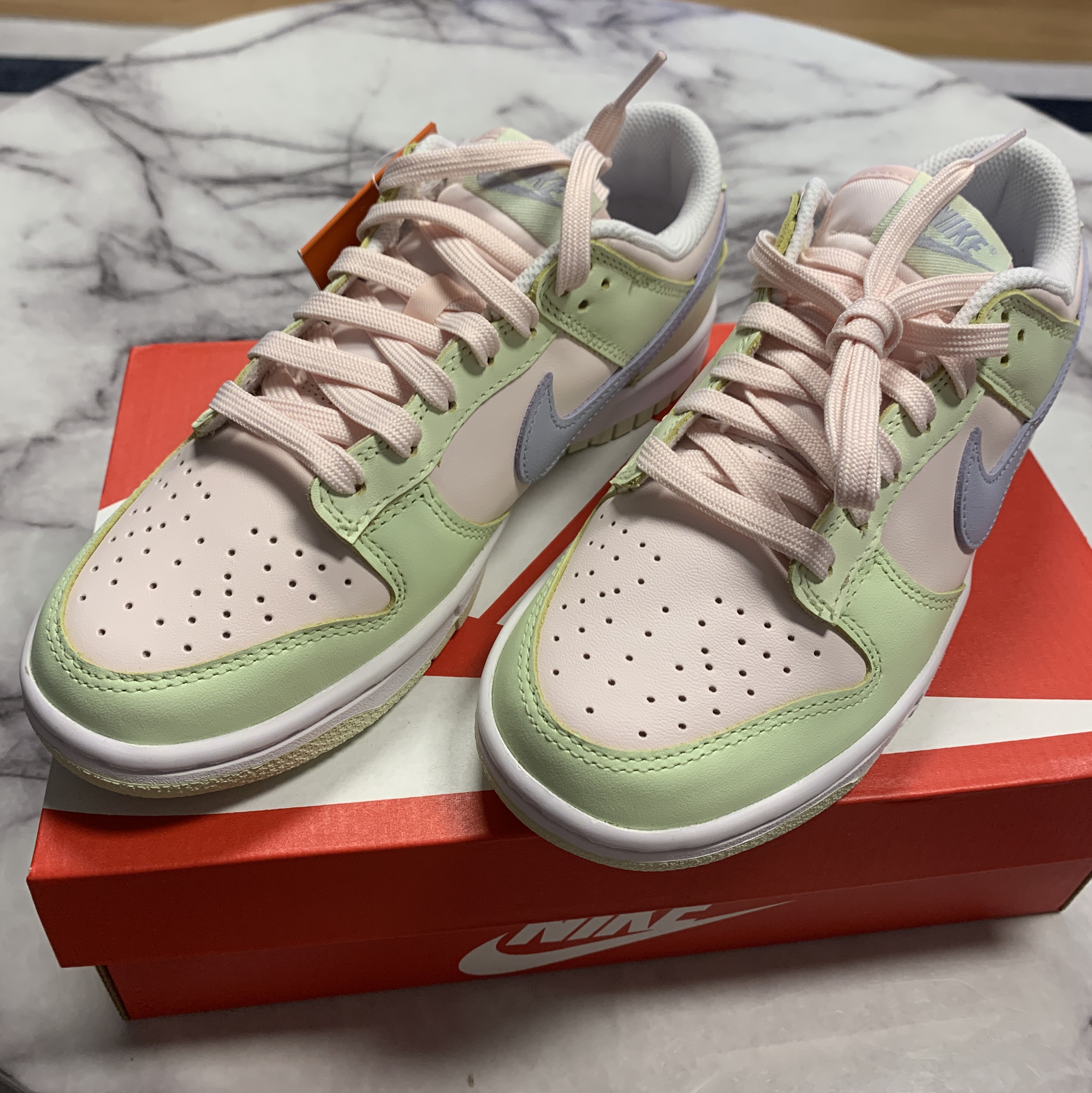 (W) Nike Dunk Low Light Soft Pink 착용 스타일 - 3