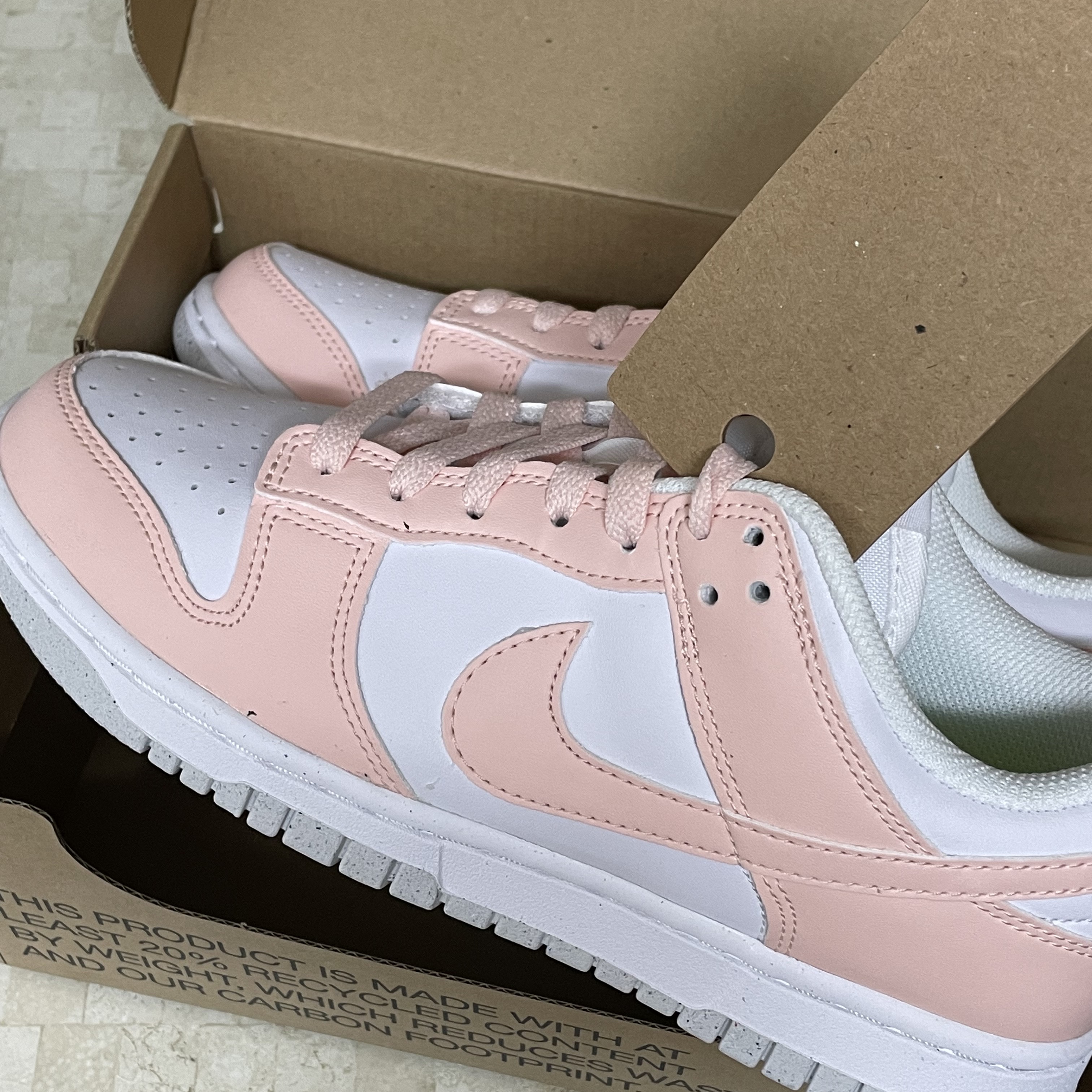 (W) Nike Dunk Low Next Nature Pale Coral 착용 스타일