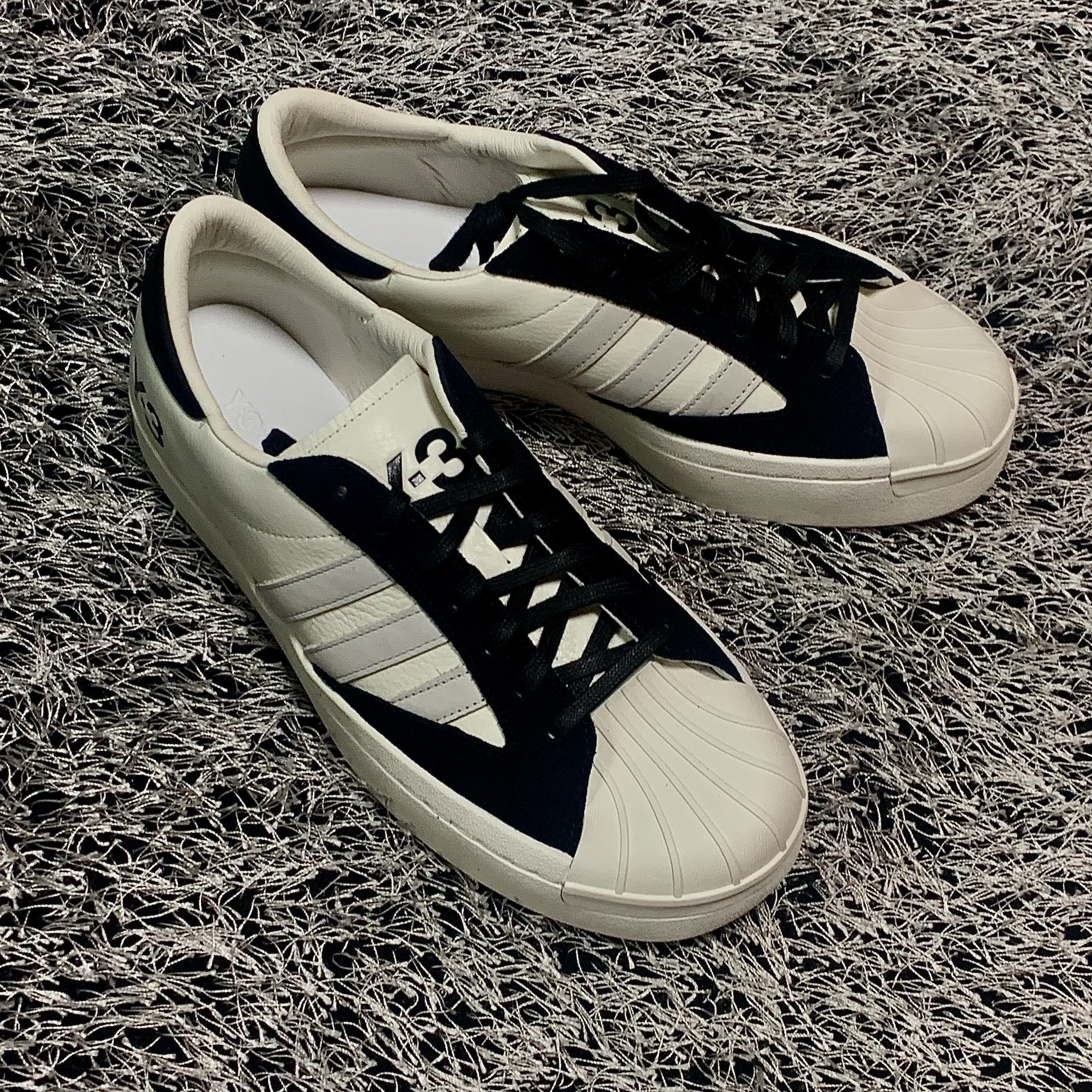 Y-3 Yohji Star White 착용 스타일