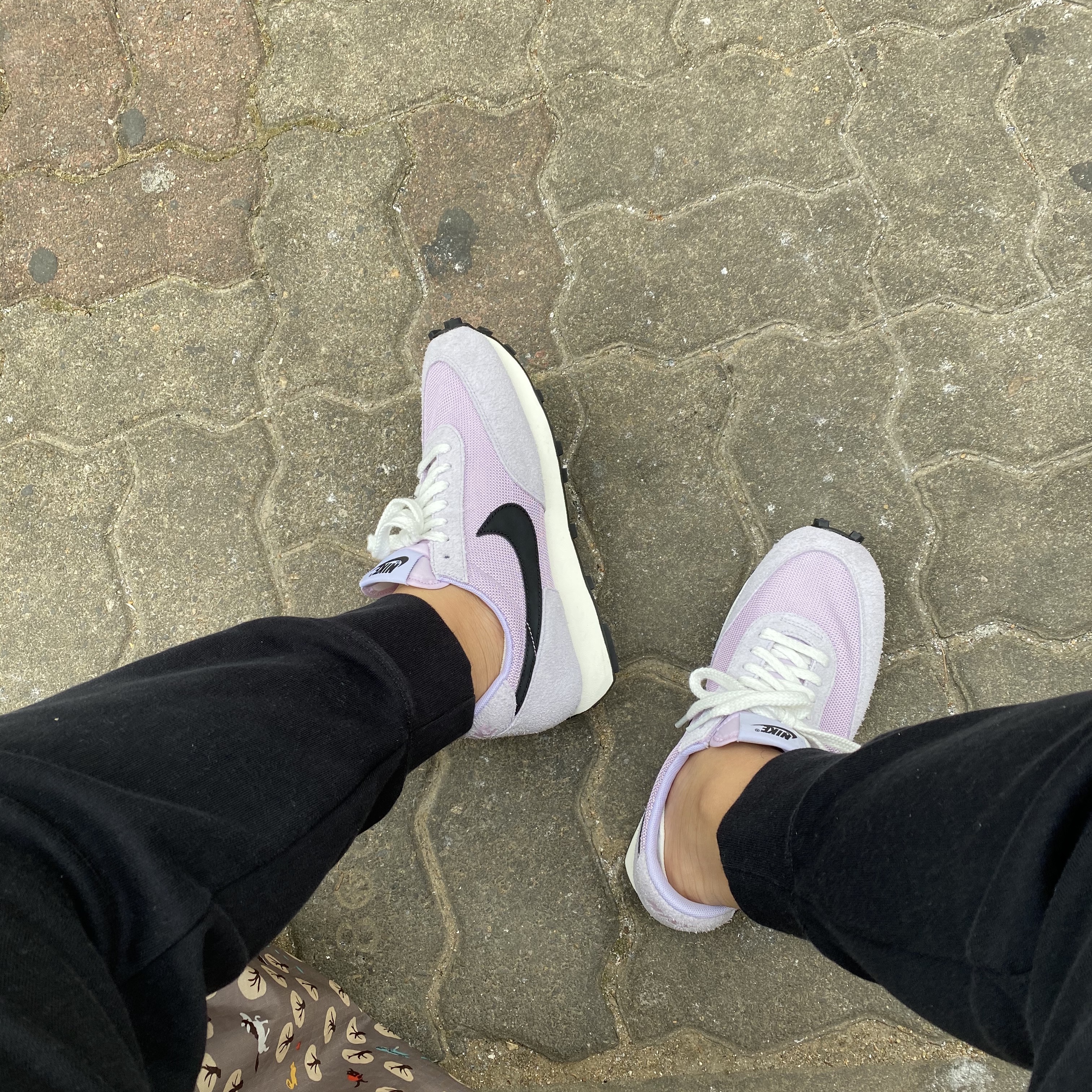 Nike Daybreak SP Lavender Mist 착용 스타일 - 1