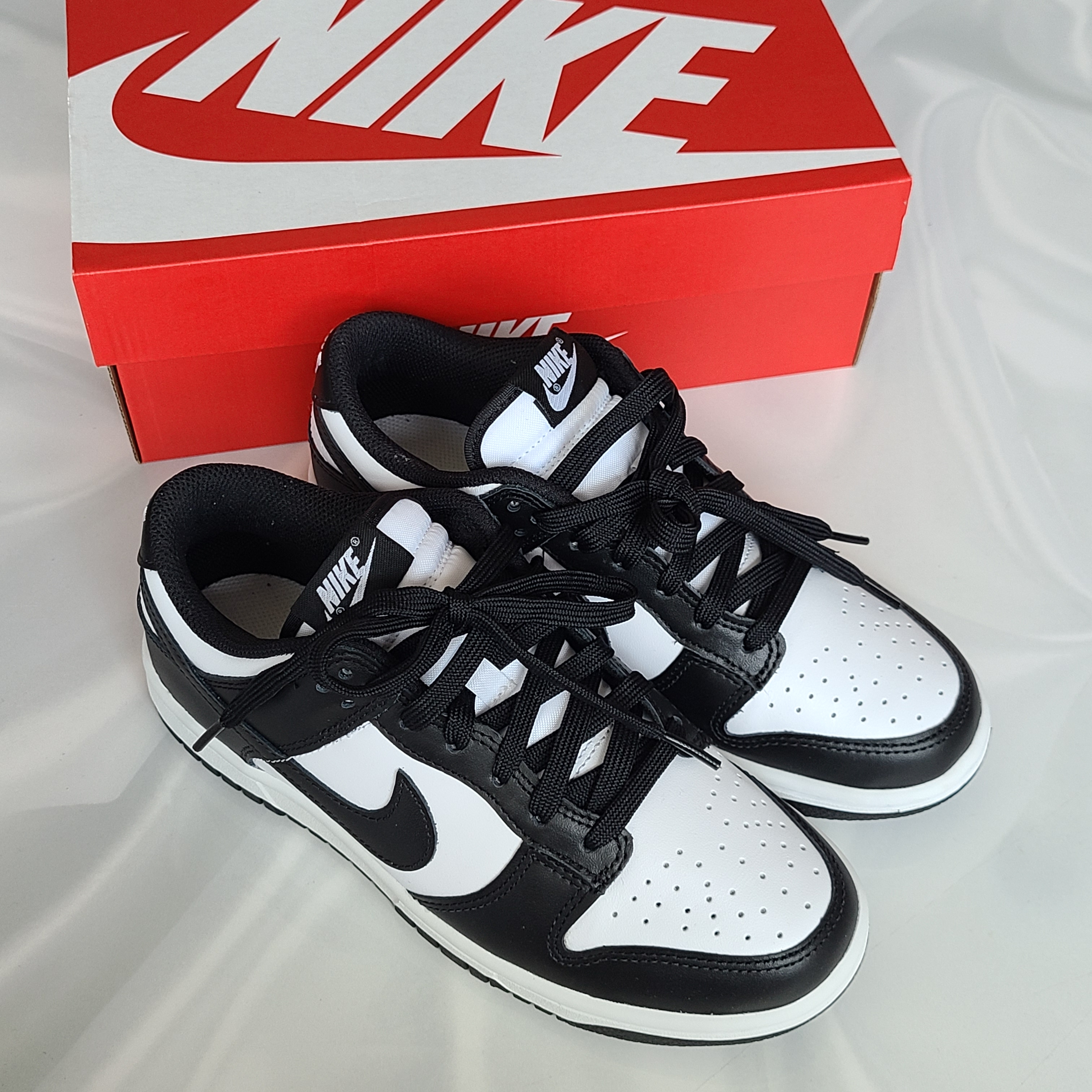 (W) Nike Dunk Low Black 착용 스타일