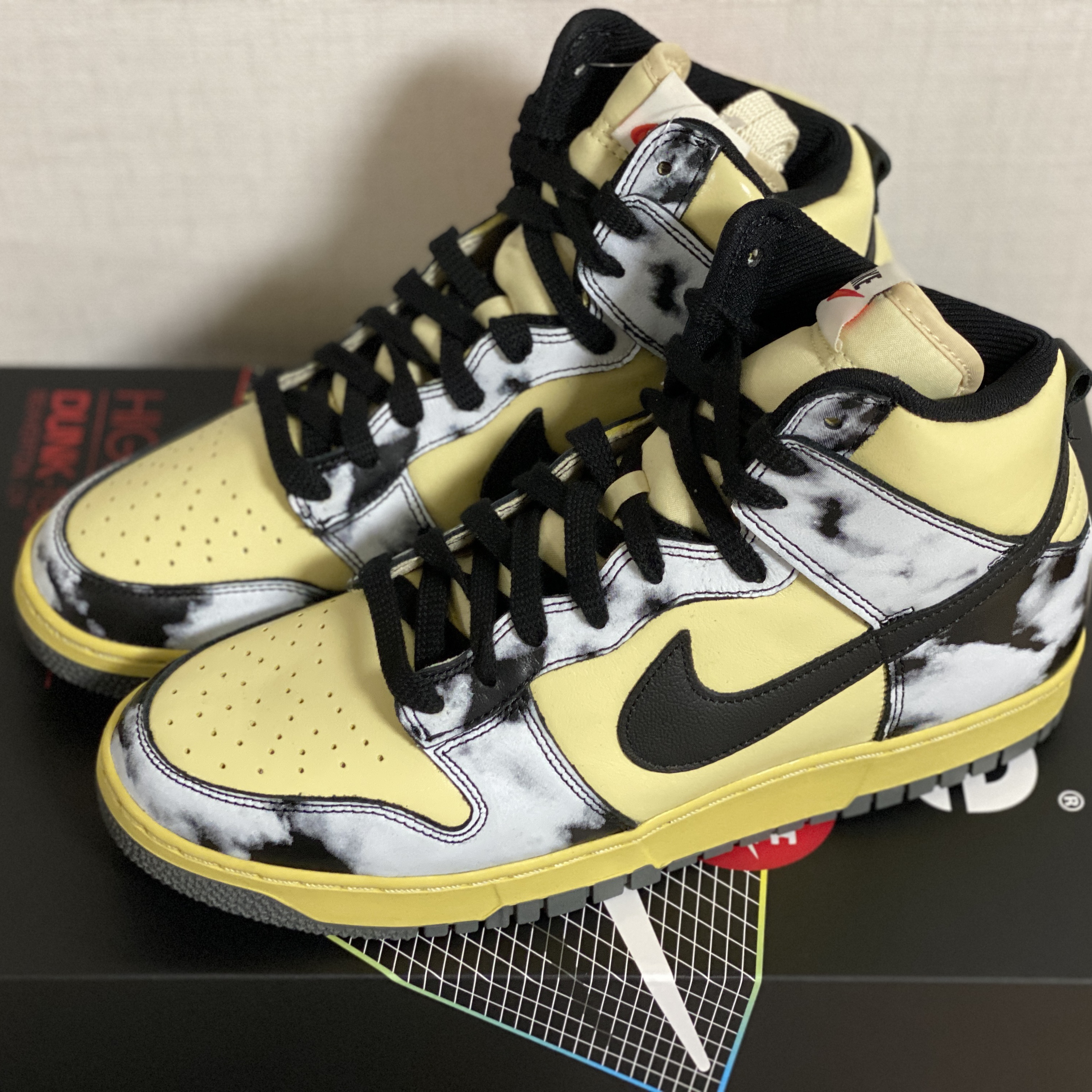 Nike Dunk High 1985 SP Black Acid Wash 착용 스타일 - 3