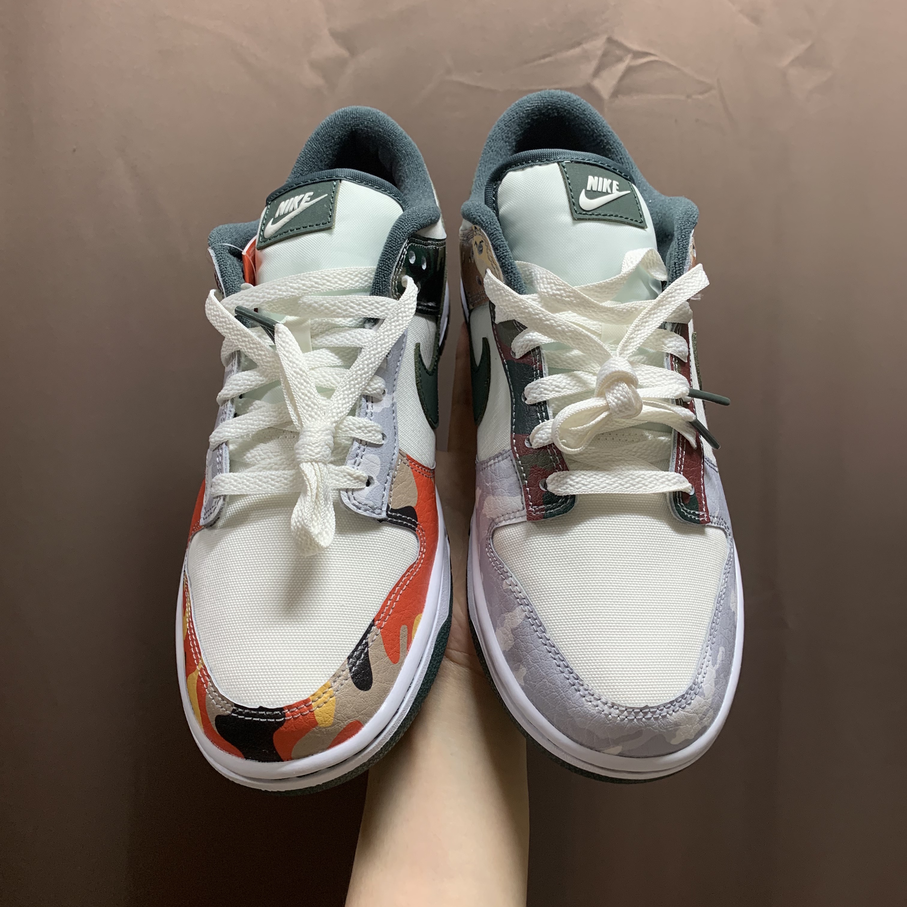 Nike Dunk Low SE Sail Multi Camo 착용 스타일 - 3