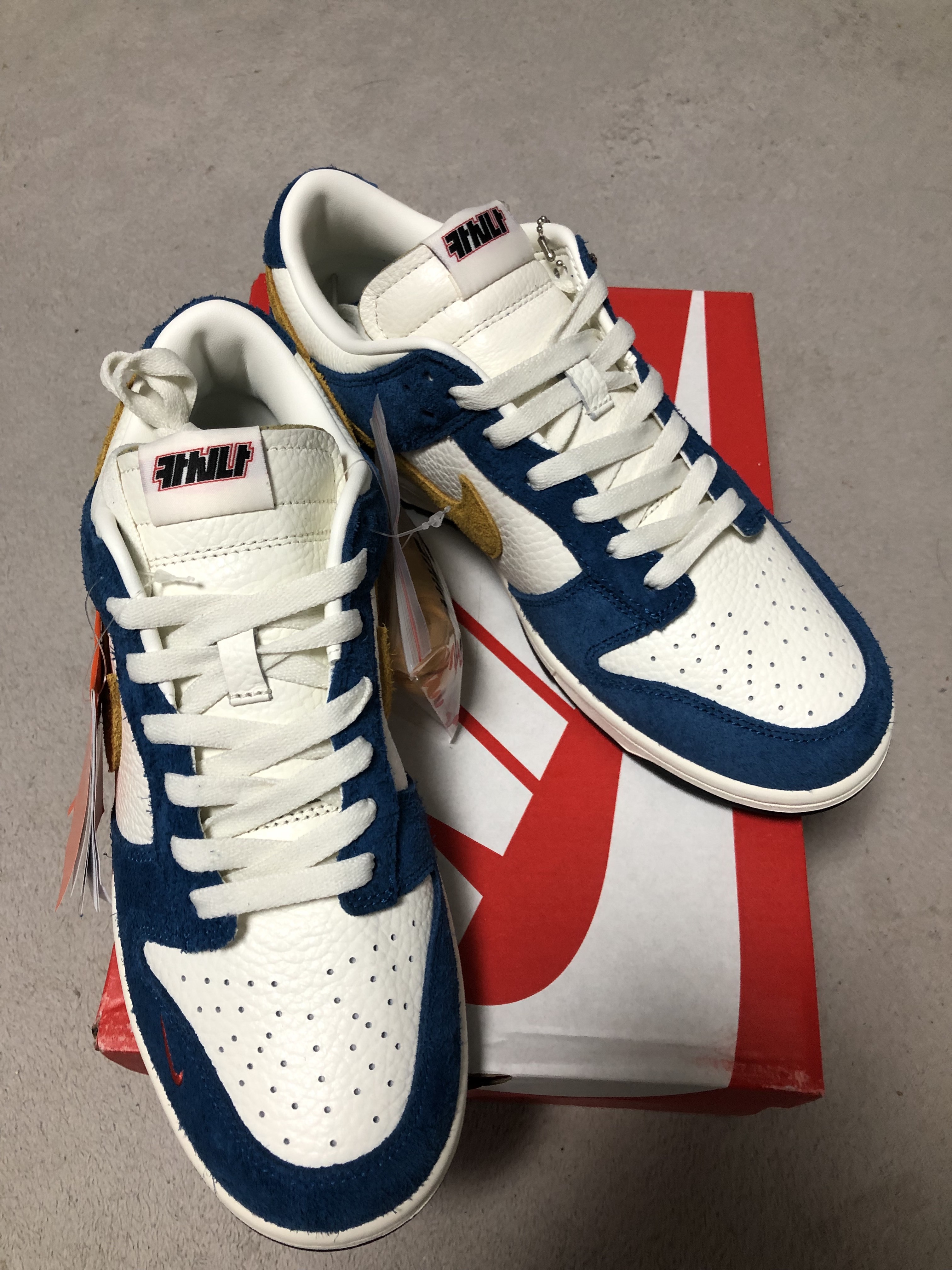 Nike x Kasina Dunk Low 80's Bus 착용 스타일 - 1