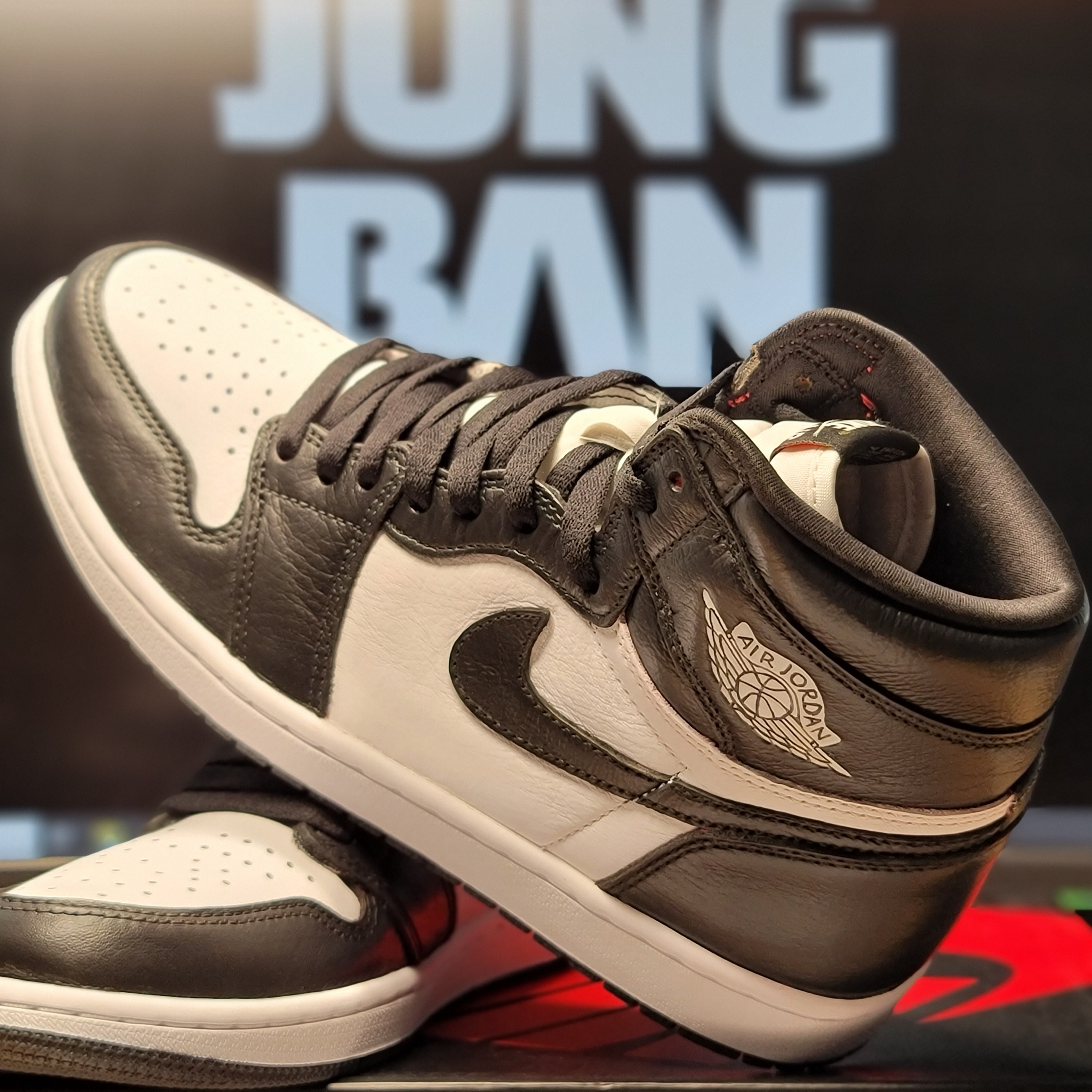 Jordan 1 Retro High OG Light Fusion Red 착용 스타일 - 1
