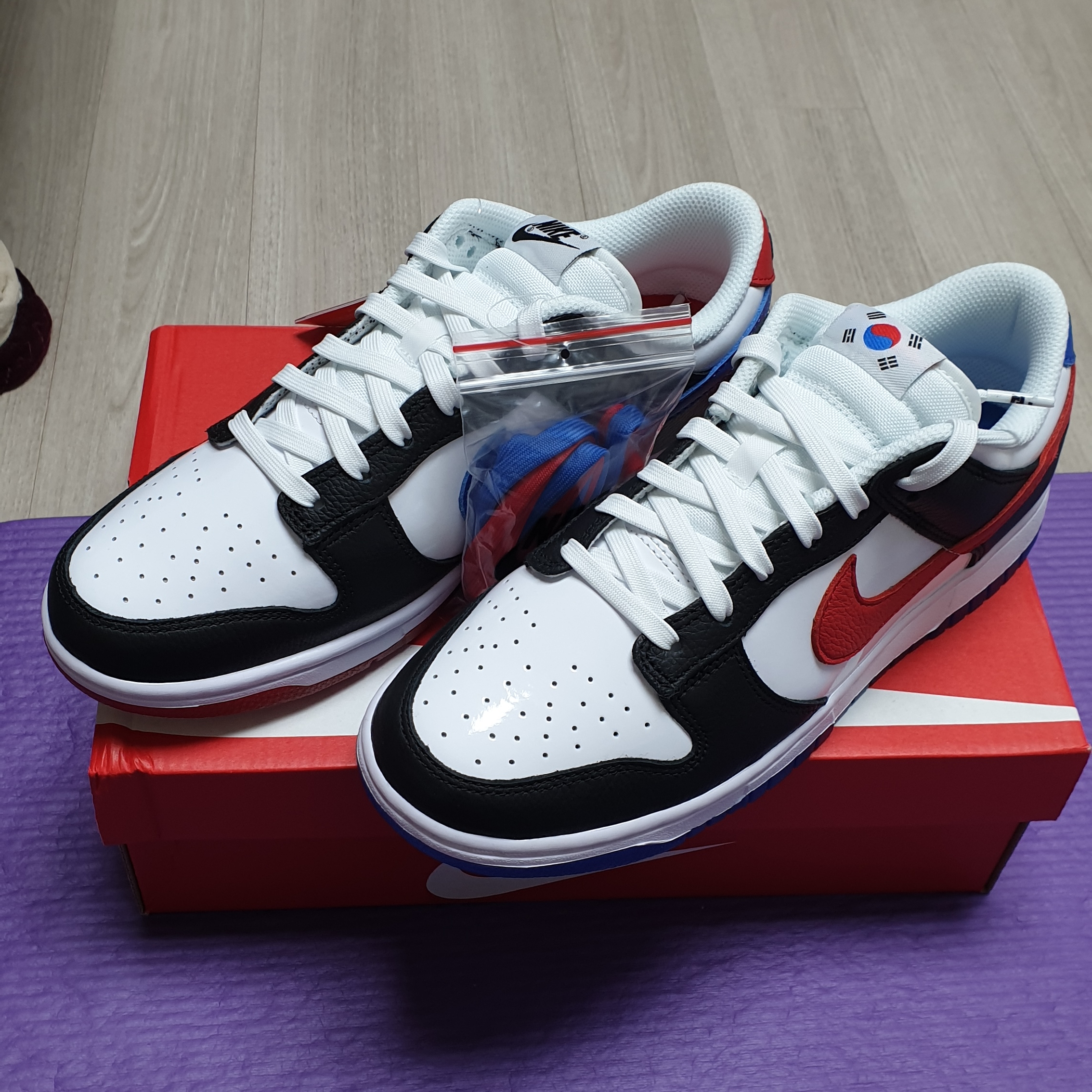 Nike Dunk Low SE Seoul 착용 스타일
