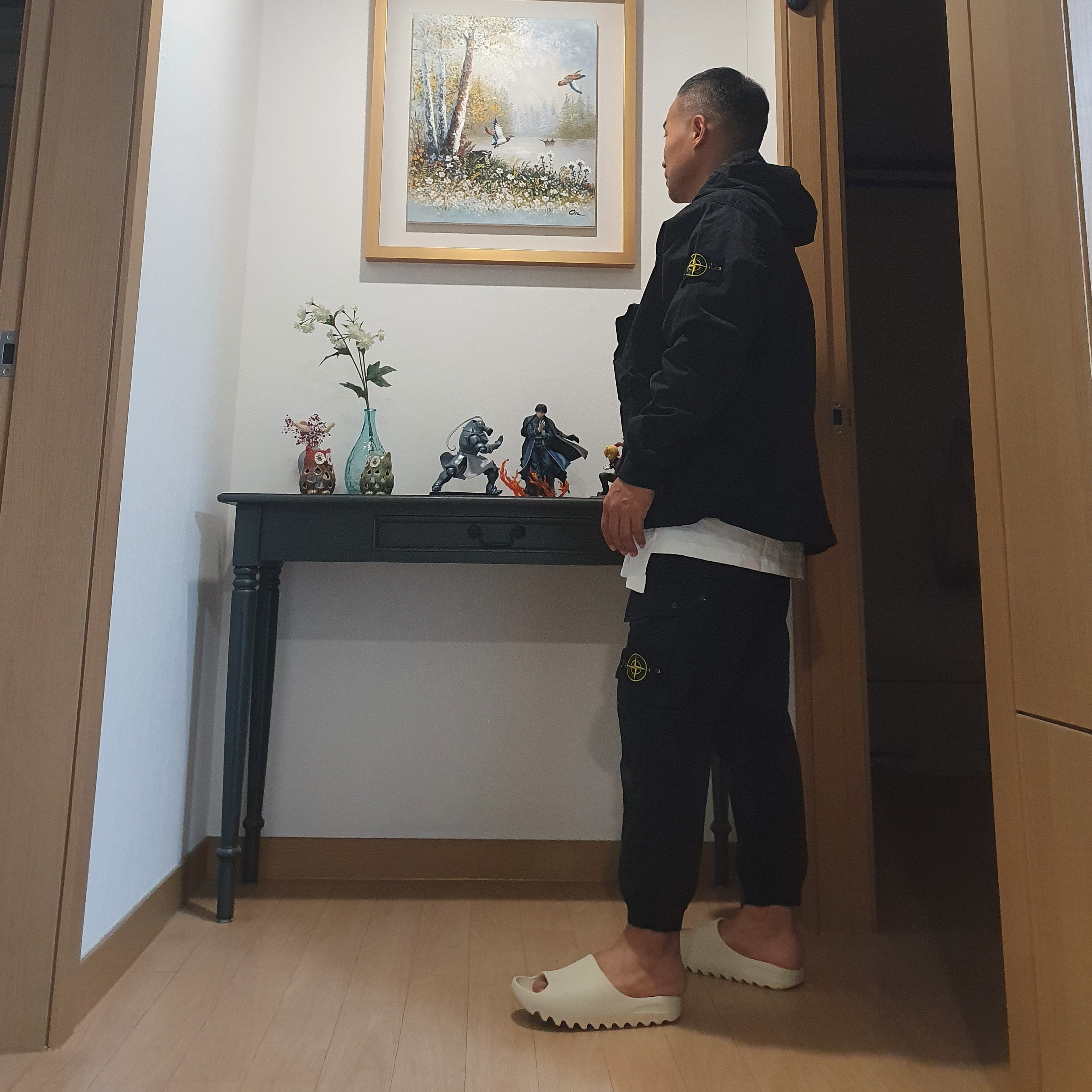Adidas Yeezy Slide Pure, Stone Island 31303 Cargo Pants Black - 21SS 착용 스타일