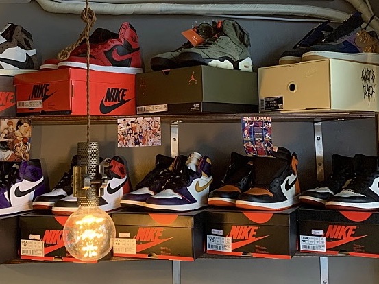 Jordan 1 Retro High Not for Resale Varsity Red, Jordan 1 Retro High OG Black Toe 2016 착용 스타일