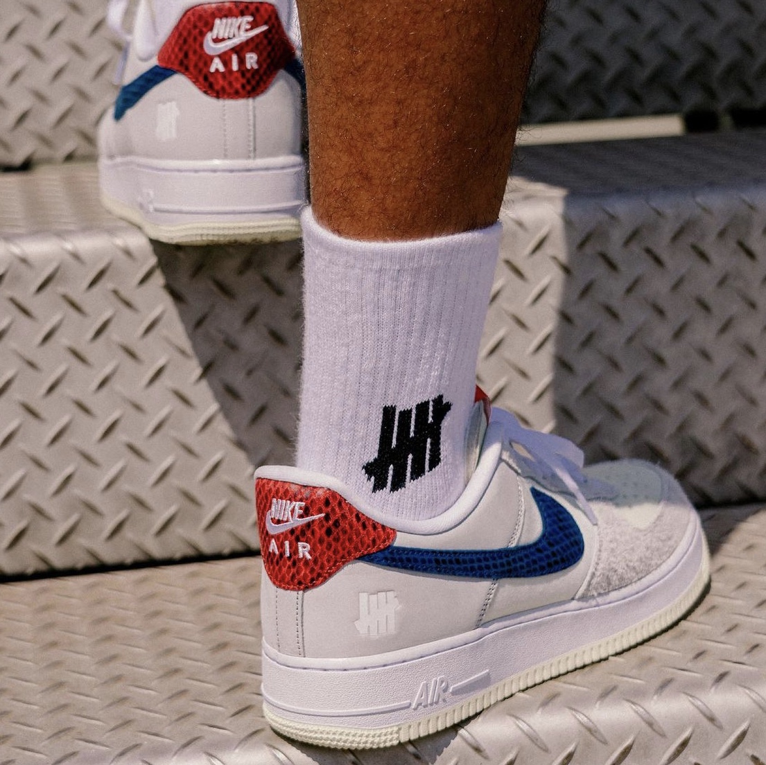 Nike x Undefeated Air Force 1 Low SP 5 On It 착용 스타일 - 1