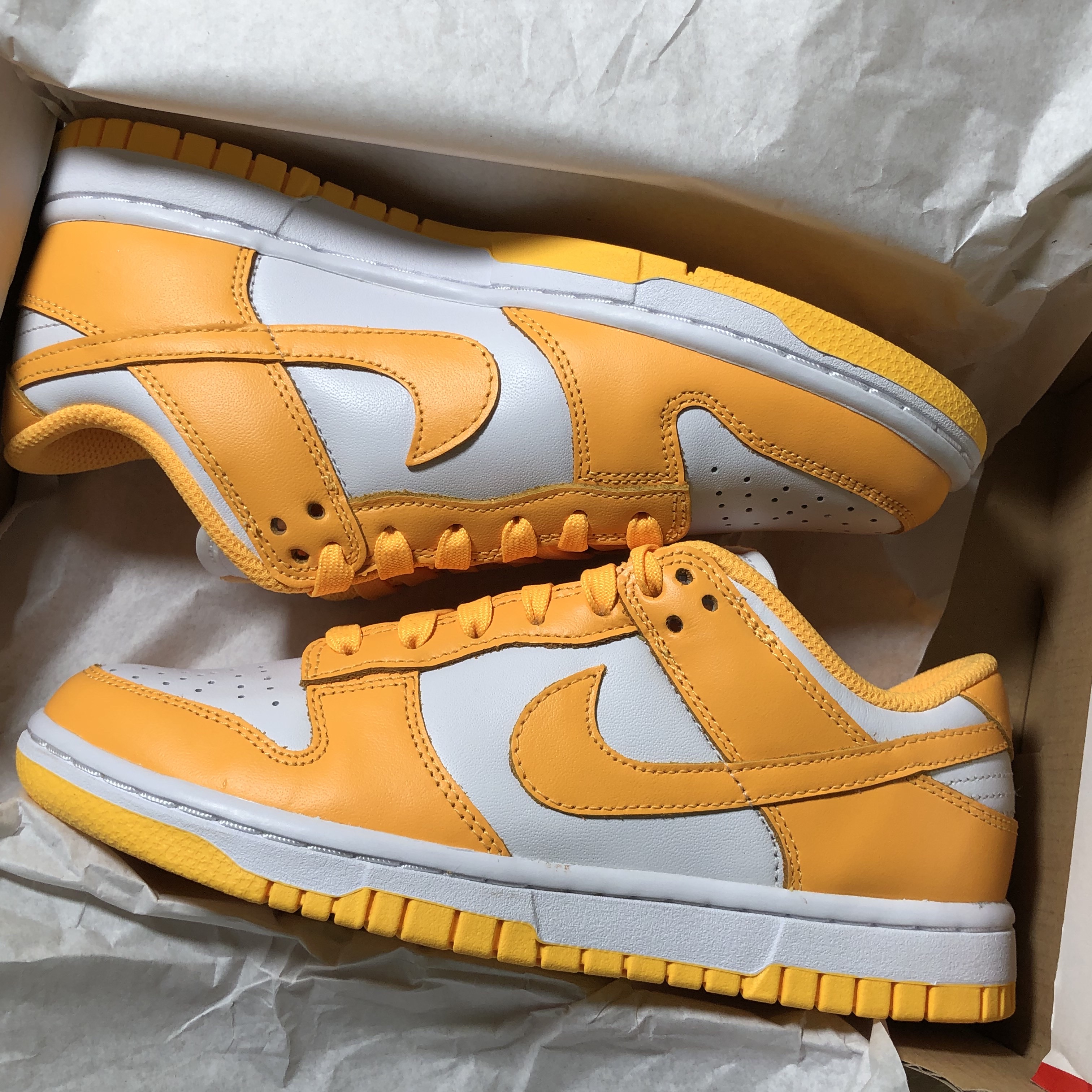 (W) Nike Dunk Low Laser Orange 착용 스타일