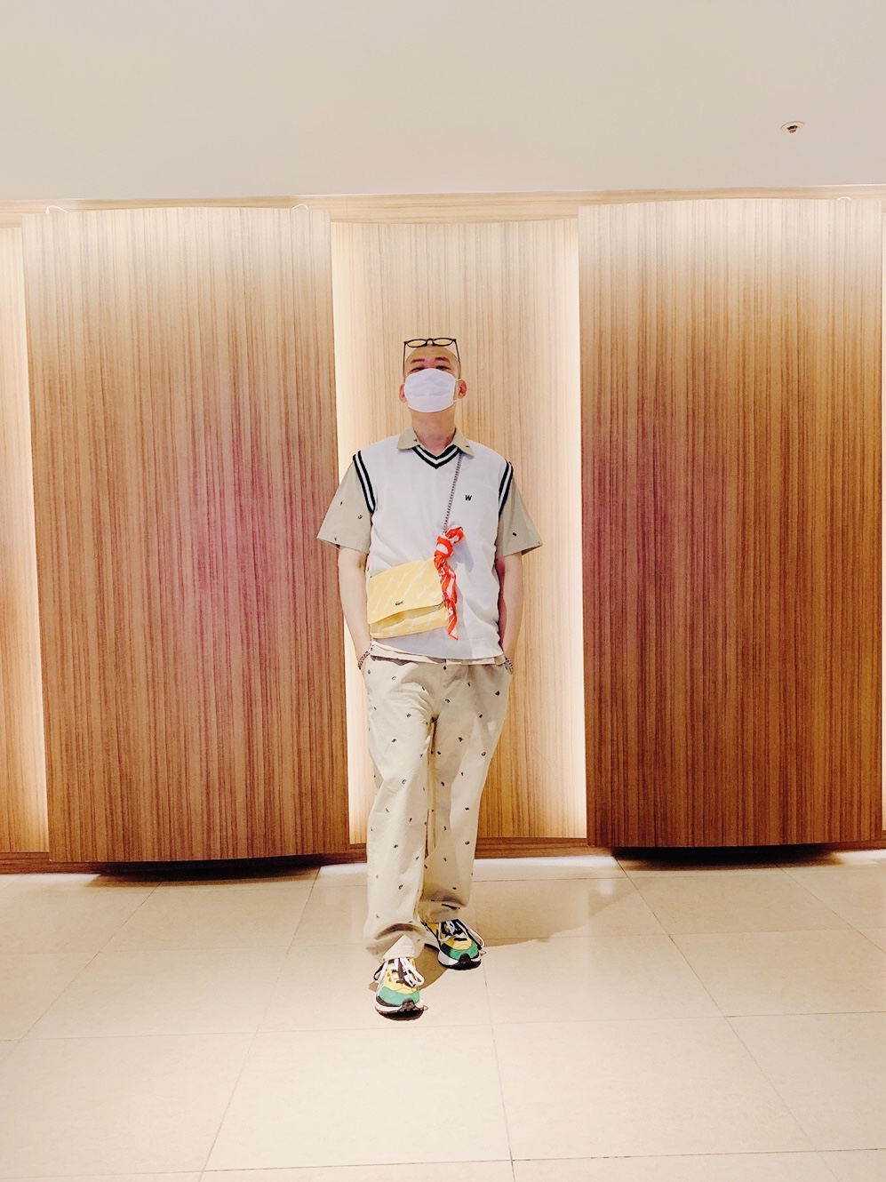 Nike x Sacai VaporWaffle Tour Yellow & Gorge Green Sail 착용 스타일 - 1