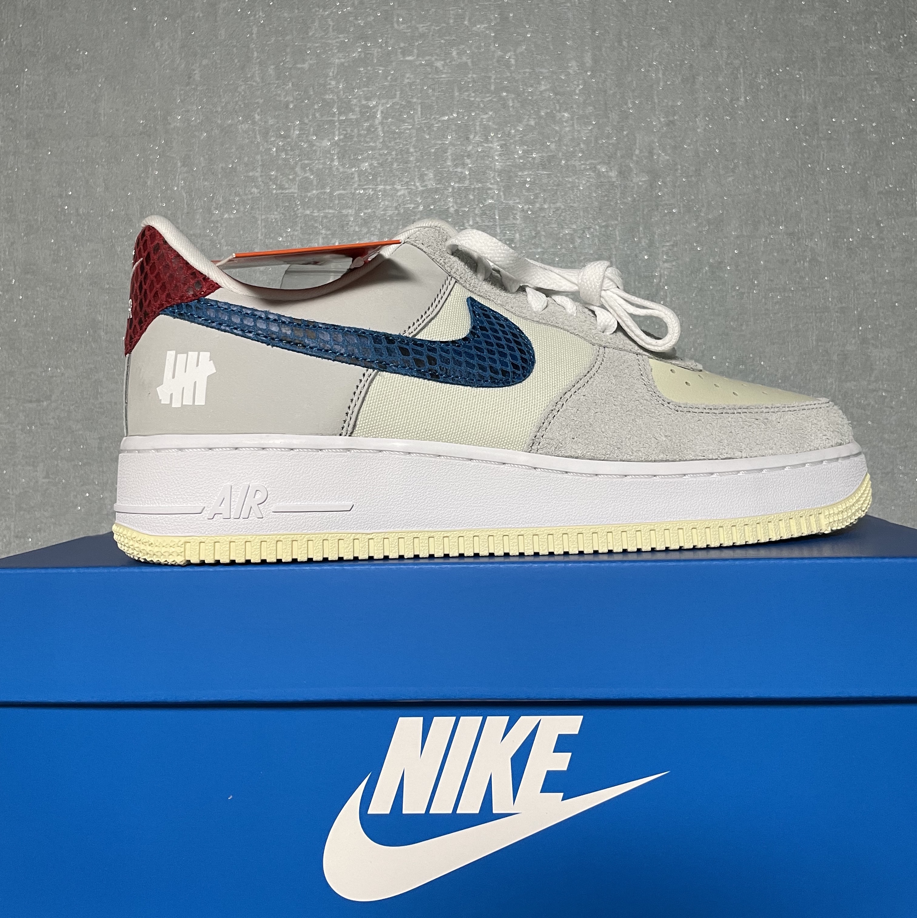 Nike x Undefeated Air Force 1 Low SP 5 On It 착용 스타일