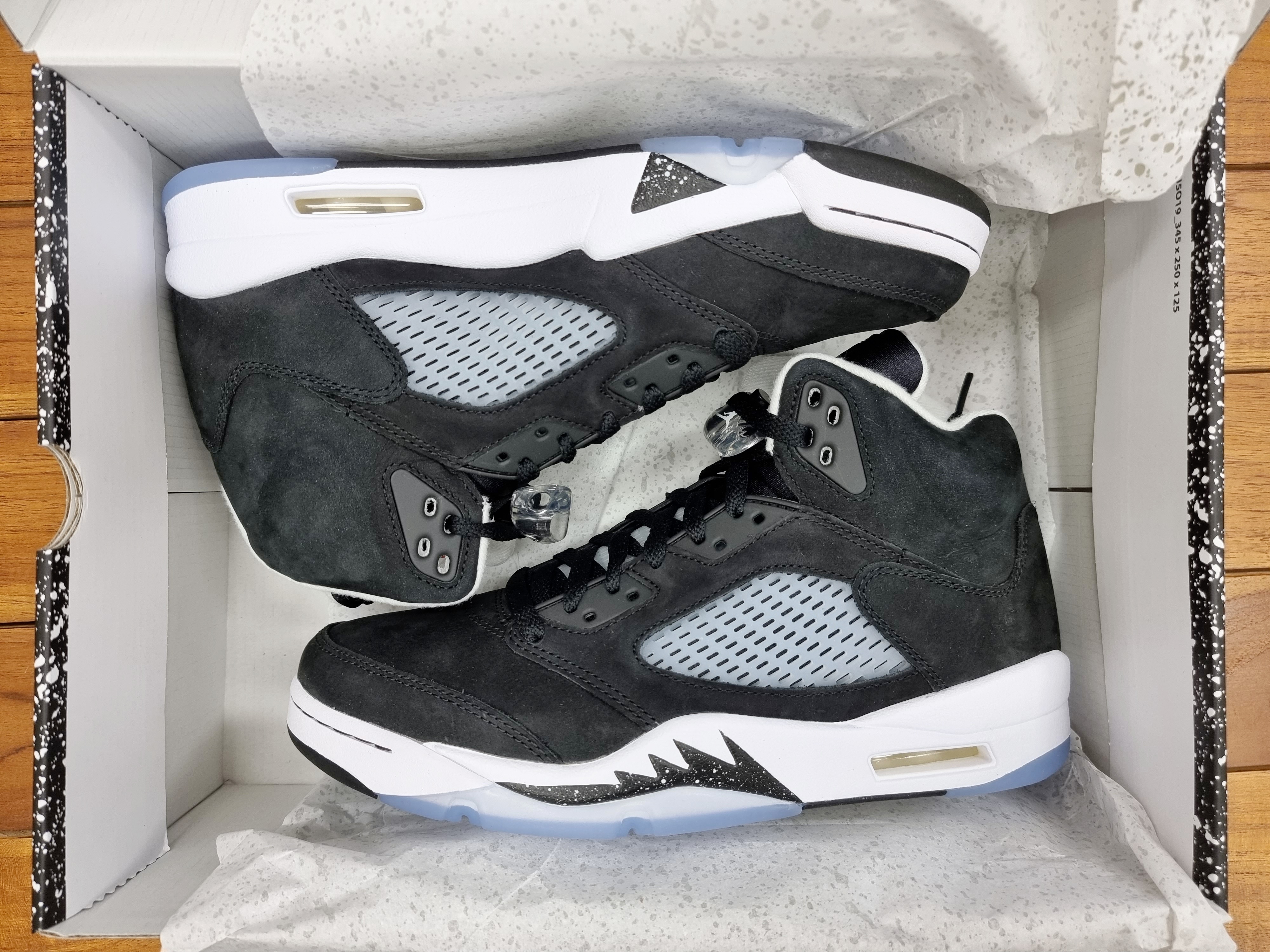 Jordan 5 Retro Moonlight 착용 스타일 - 5