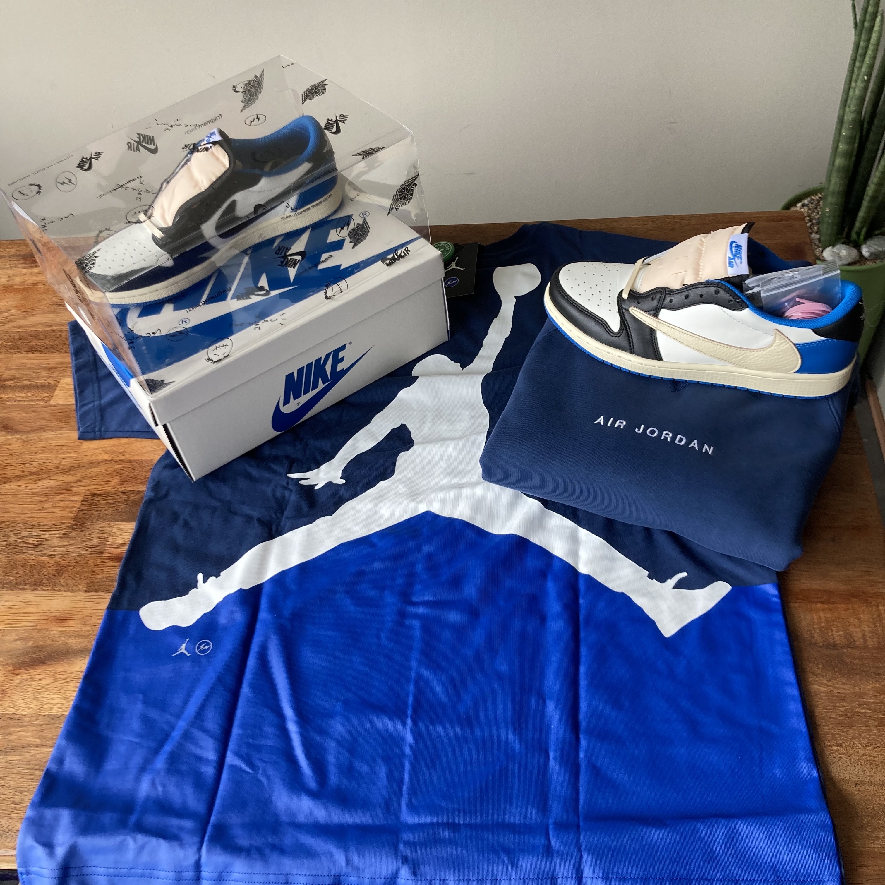 Jordan 1 x Travis Scott x Fragment Retro Low OG SP Military Blue, Jordan x Fragment Lifestyle Top Navy - Asia 착용 스타일 - 1