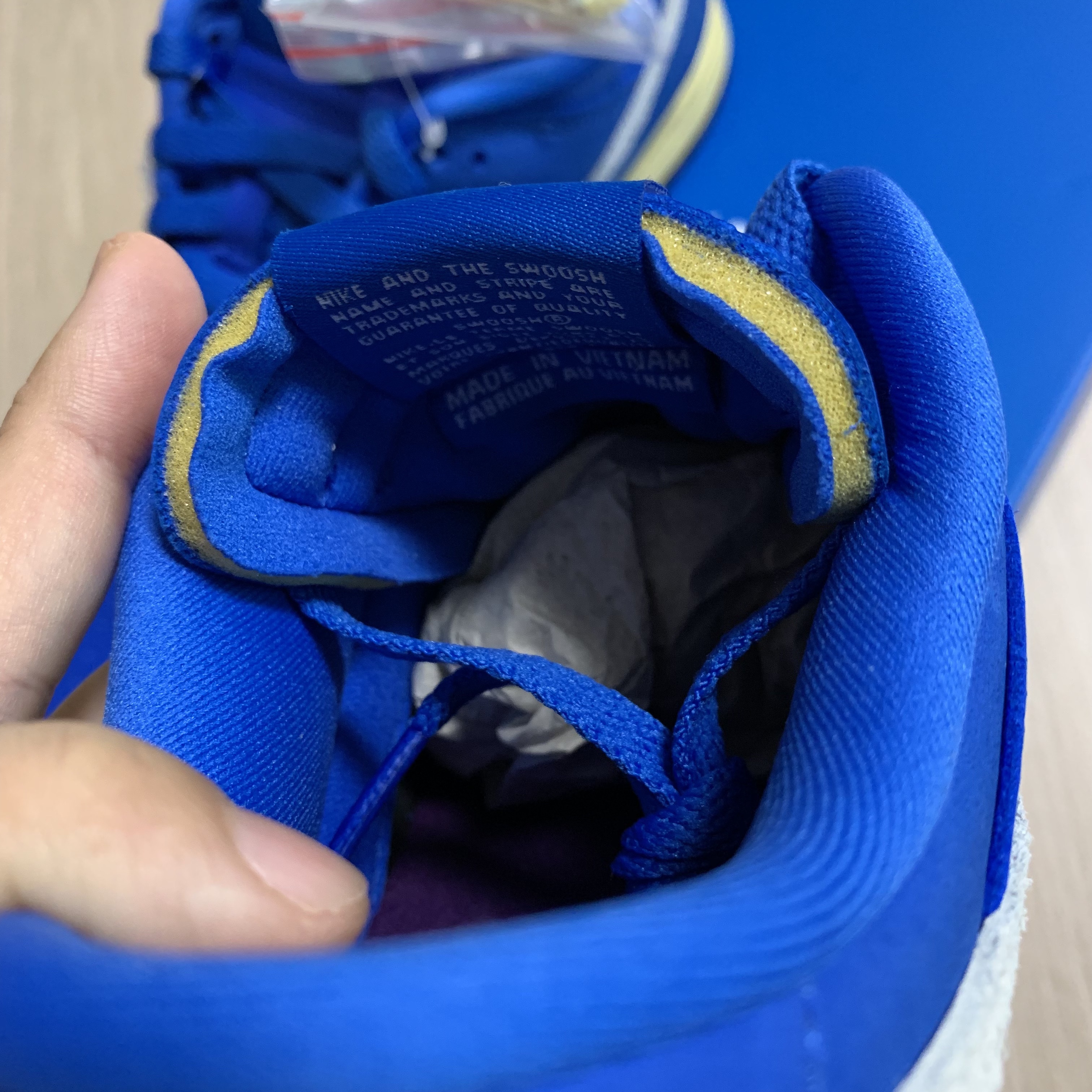 Nike x Undefeated Dunk Low SP 5 On It 착용 스타일 - 5
