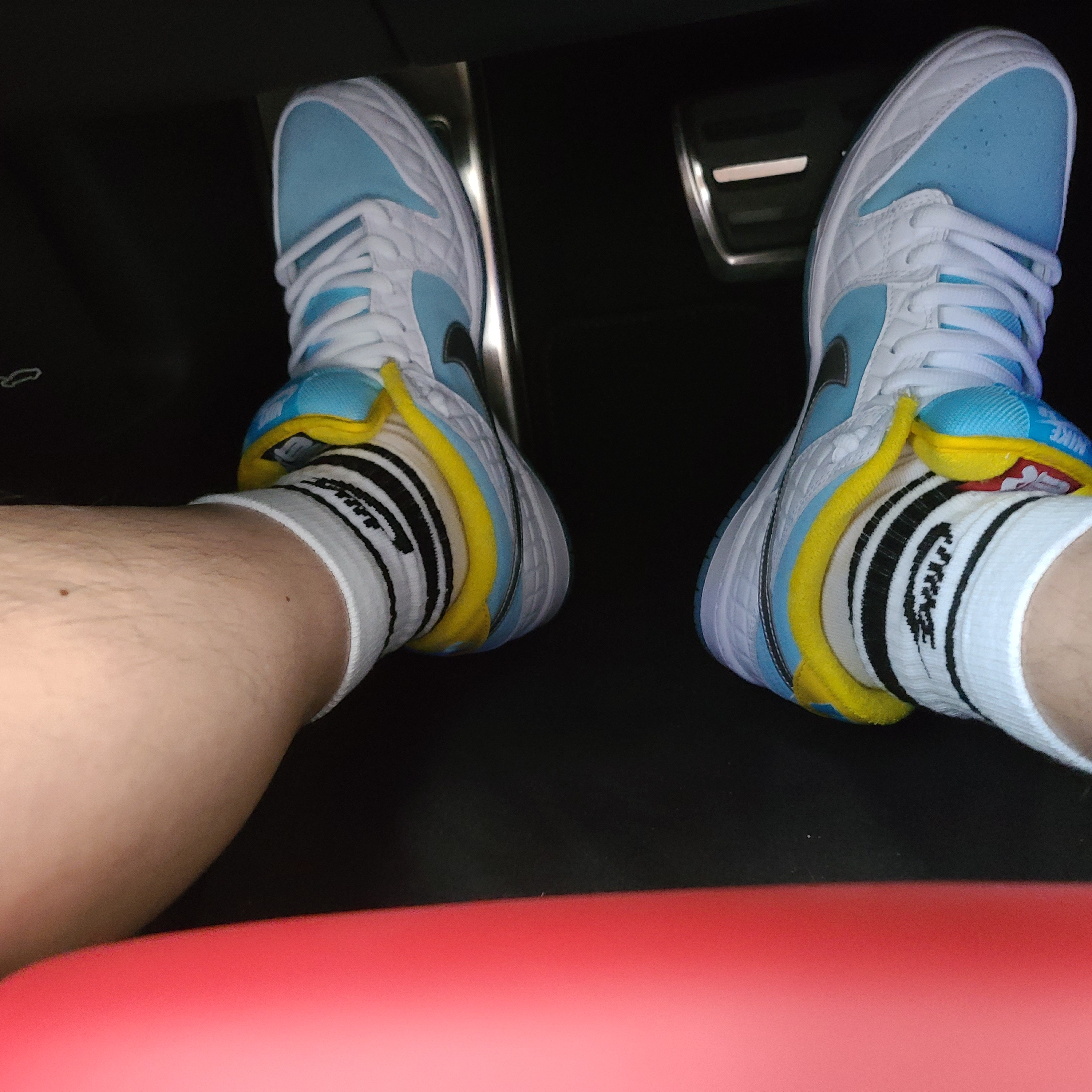 Nike x FTC SB Dunk Low Pro QS Lagoon Pulse 착용 스타일