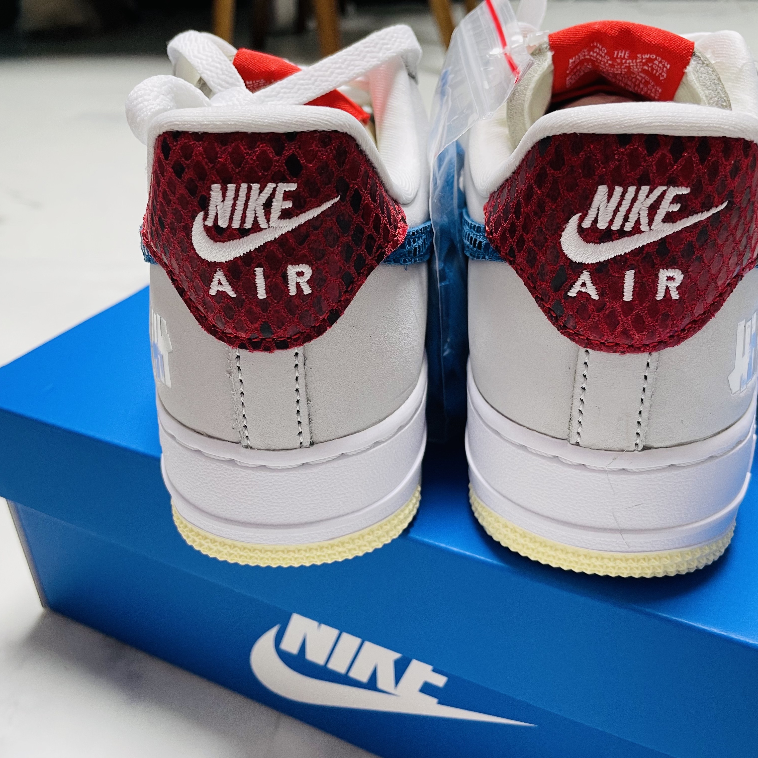 Nike x Undefeated Air Force 1 Low SP 5 On It 착용 스타일 - 3