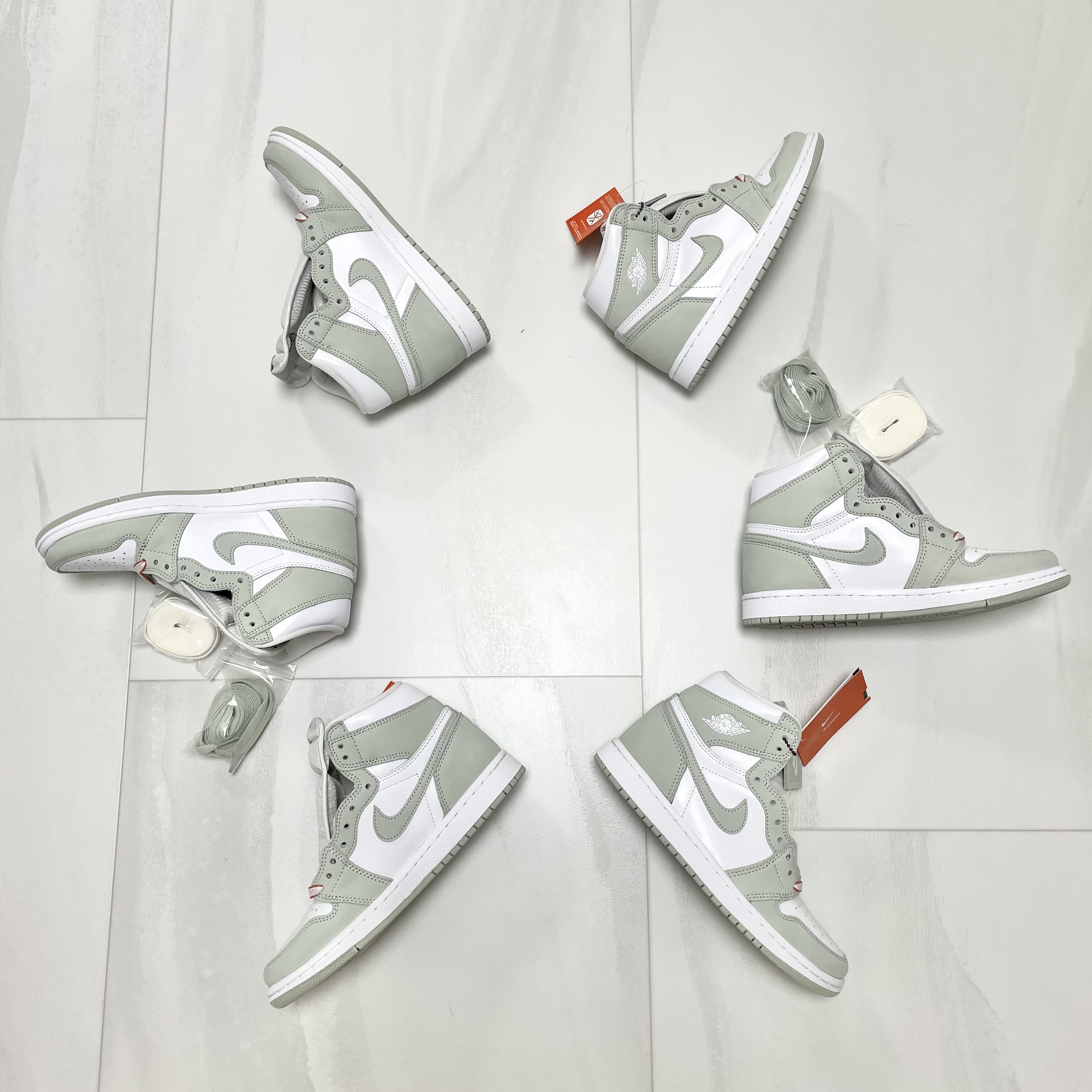 (W) Jordan 1 Retro High OG Seafoam 착용 스타일 - 1