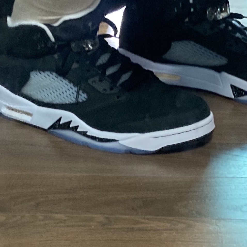 Jordan 5 Retro Moonlight 착용 스타일