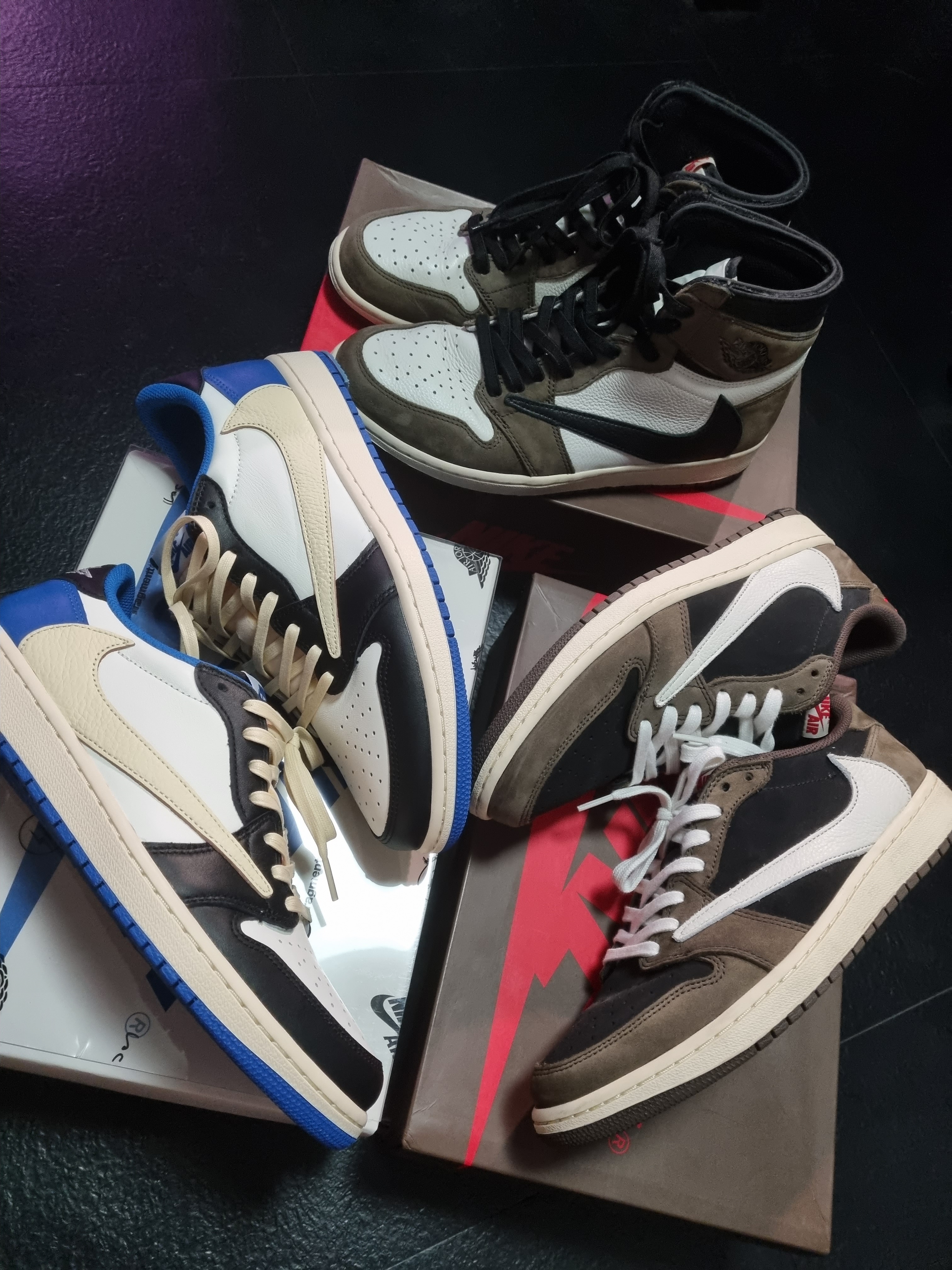 Jordan 1 x Travis Scott x Fragment Retro Low OG SP Military Blue, Jordan 1 Retro High Obsidian UNC 착용 스타일 - 3