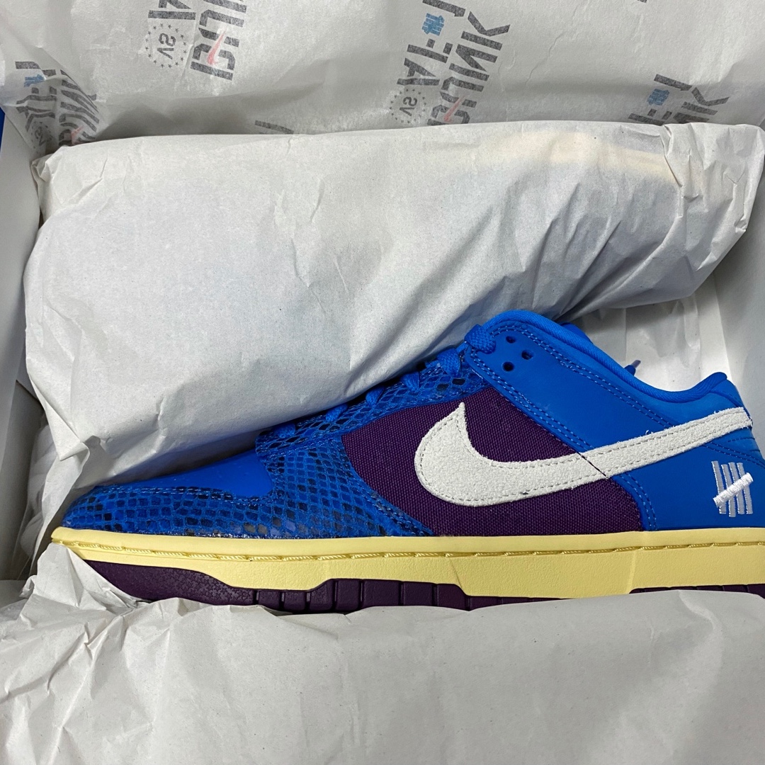 Nike x Undefeated Dunk Low SP 5 On It 착용 스타일 - 3