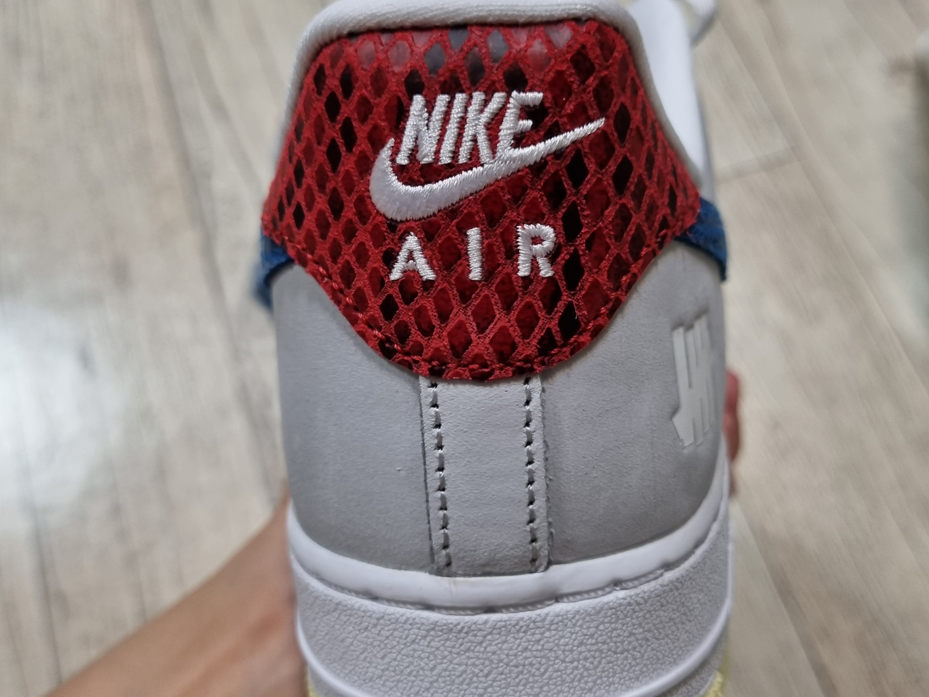 Nike x Undefeated Air Force 1 Low SP 5 On It 착용 스타일 - 2