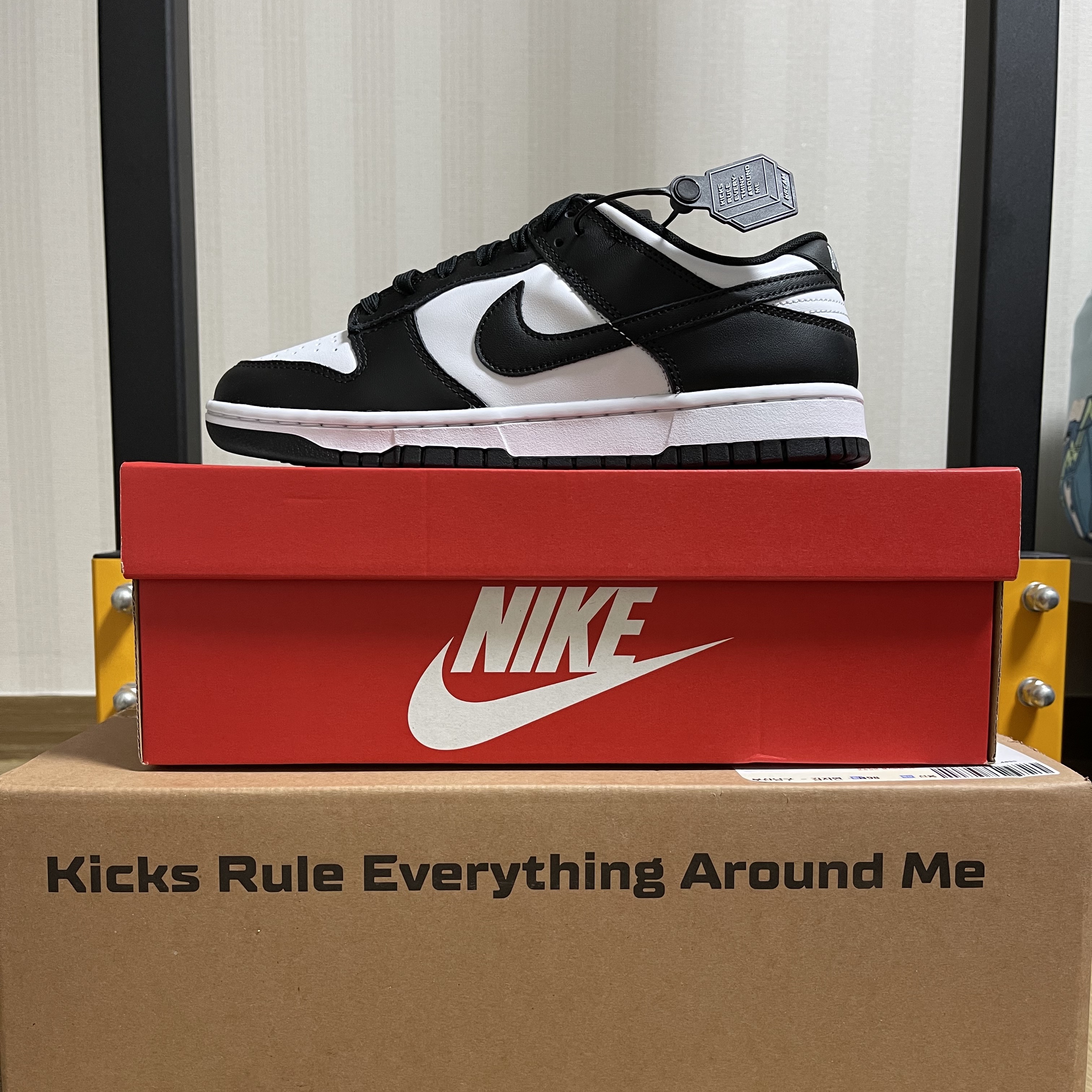 Nike Dunk Low Retro Black 착용 스타일