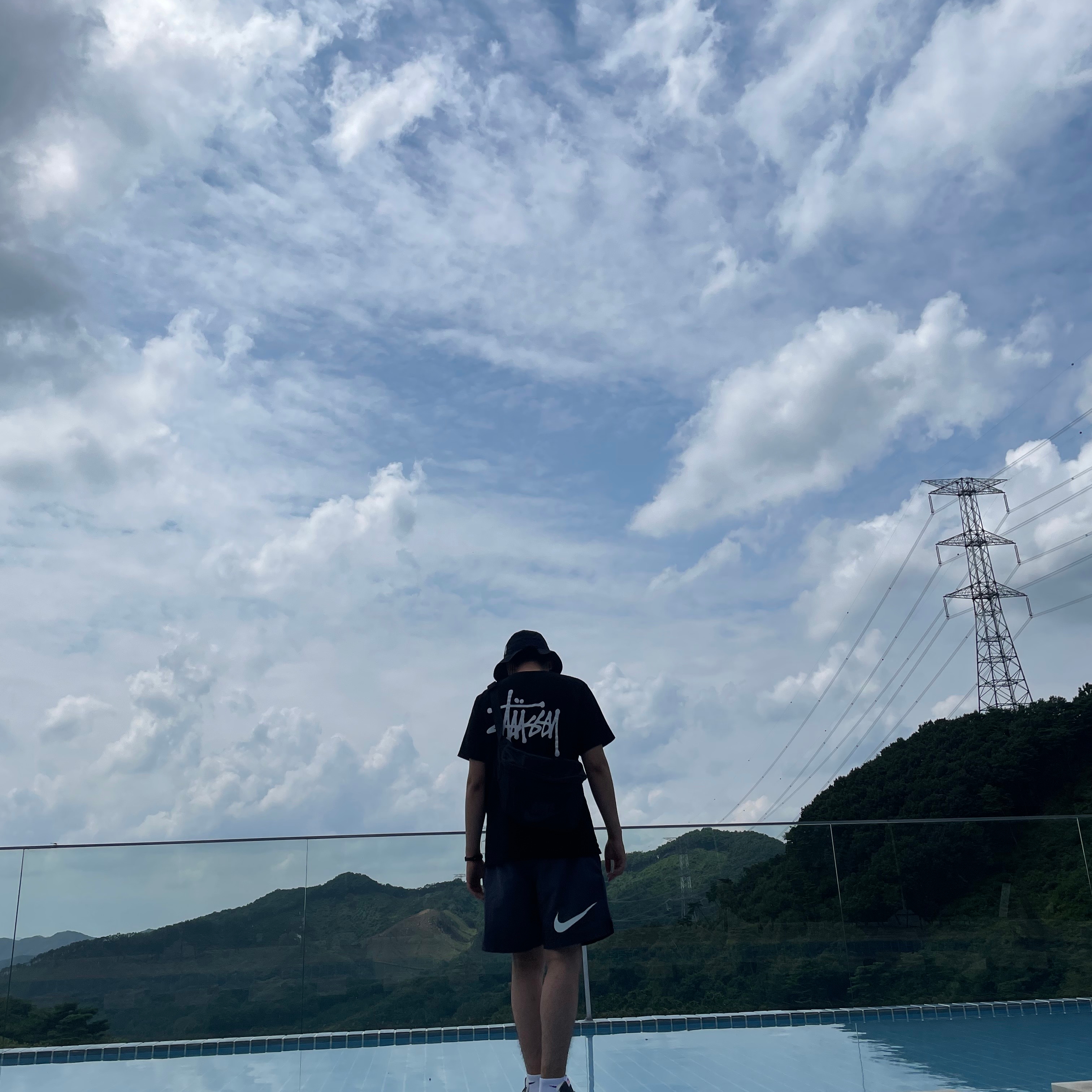 Nike x Sacai Blazer Low Iron Grey, Nike x Stussy Water Shorts Off Noir 착용 스타일 - 1