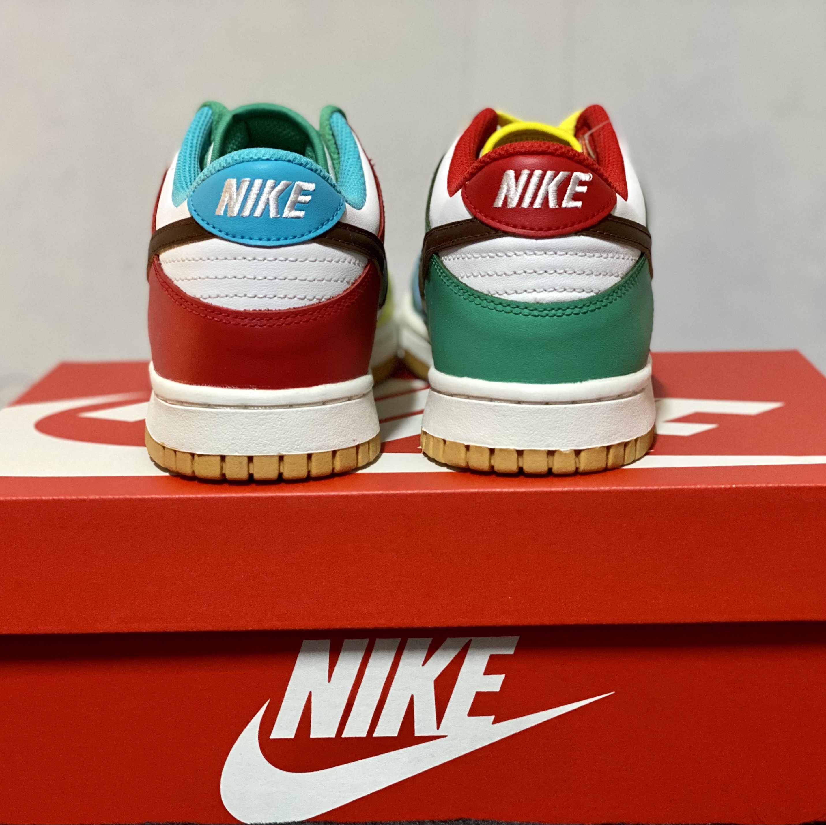(GS) Nike Dunk Low SE Free.99 White 착용 스타일 - 3