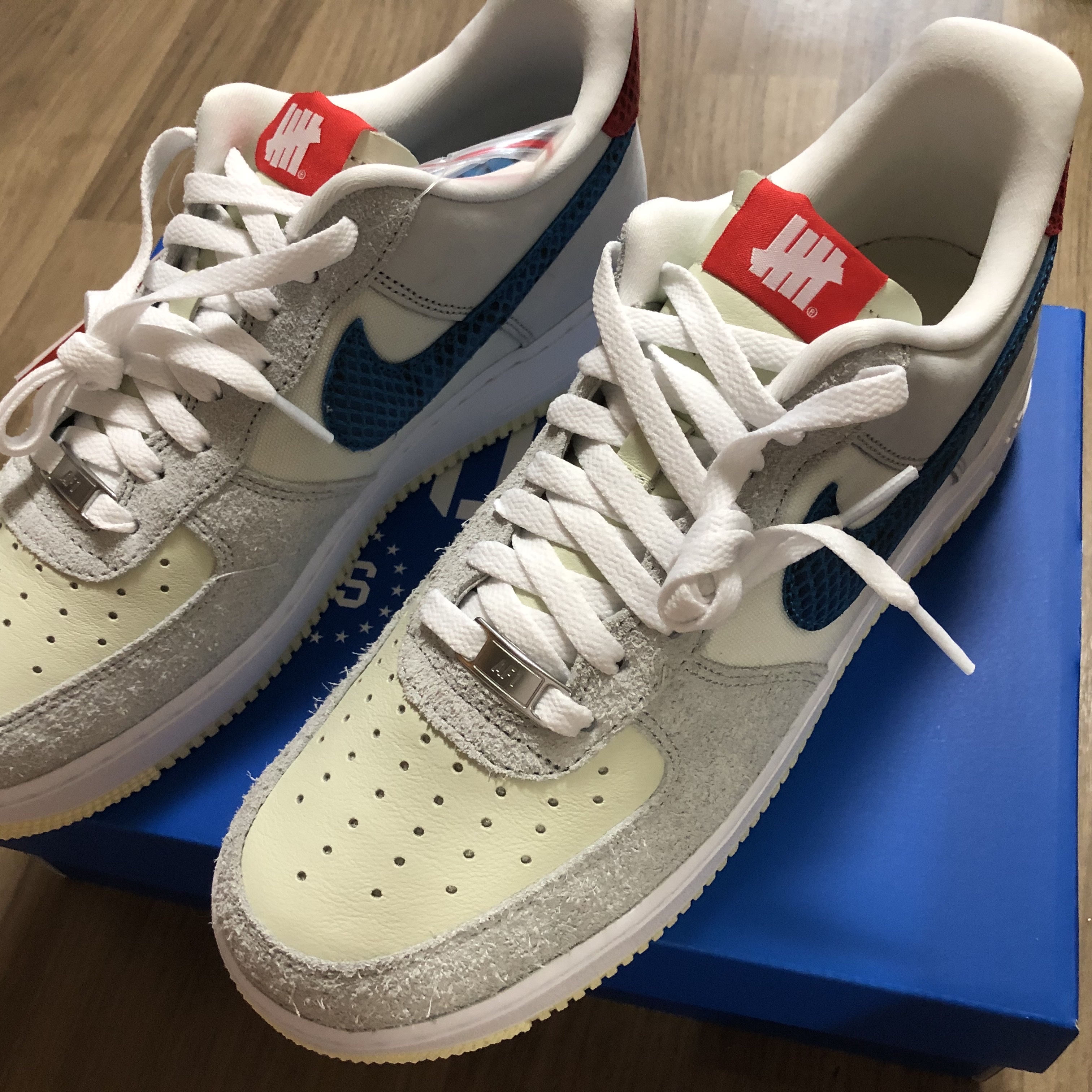 Nike x Undefeated Air Force 1 Low SP 5 On It 착용 스타일 - 1