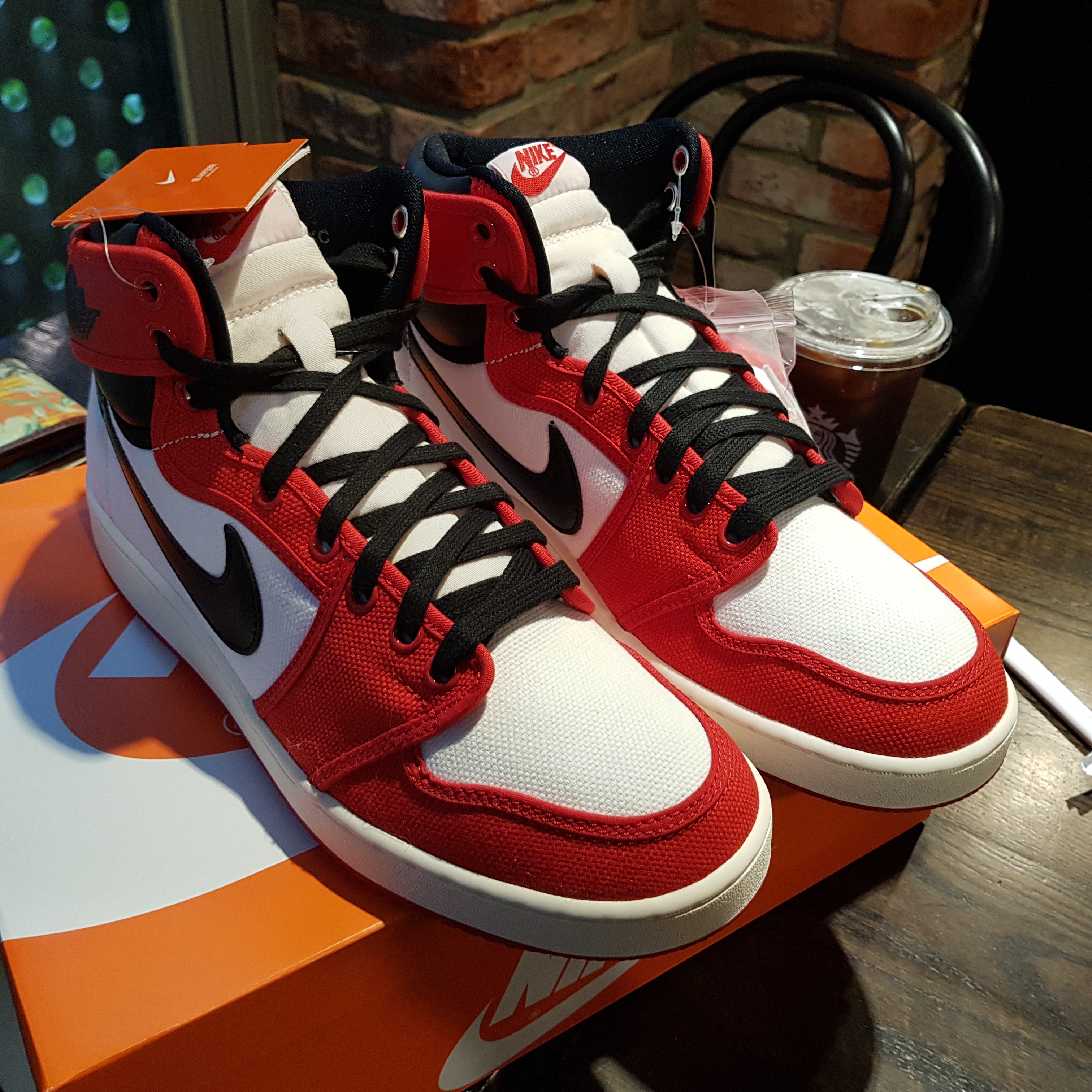 Jordan 1 KO Chicago 2021 착용 스타일 - 1
