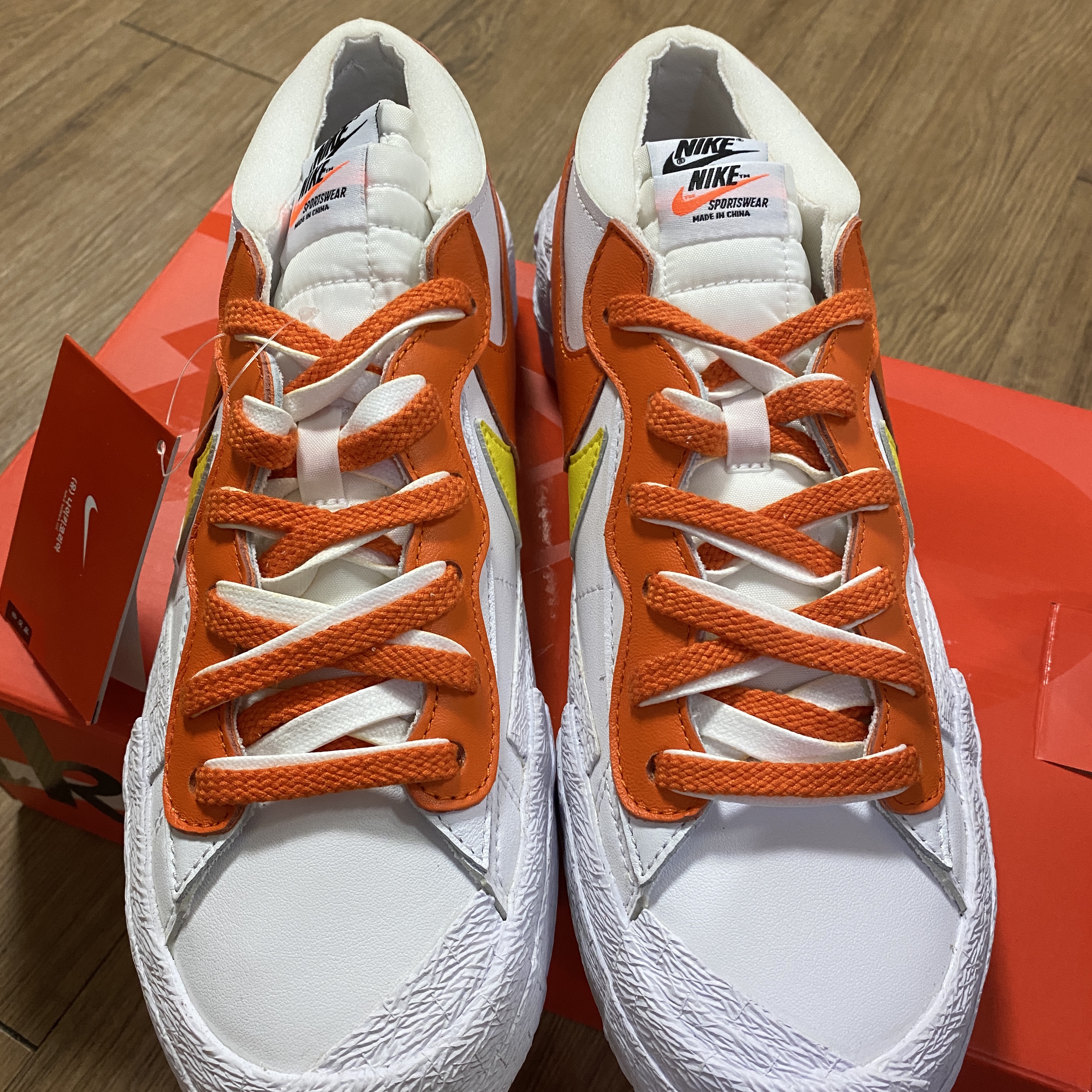Nike x Sacai Blazer Low Magma Orange 착용 스타일