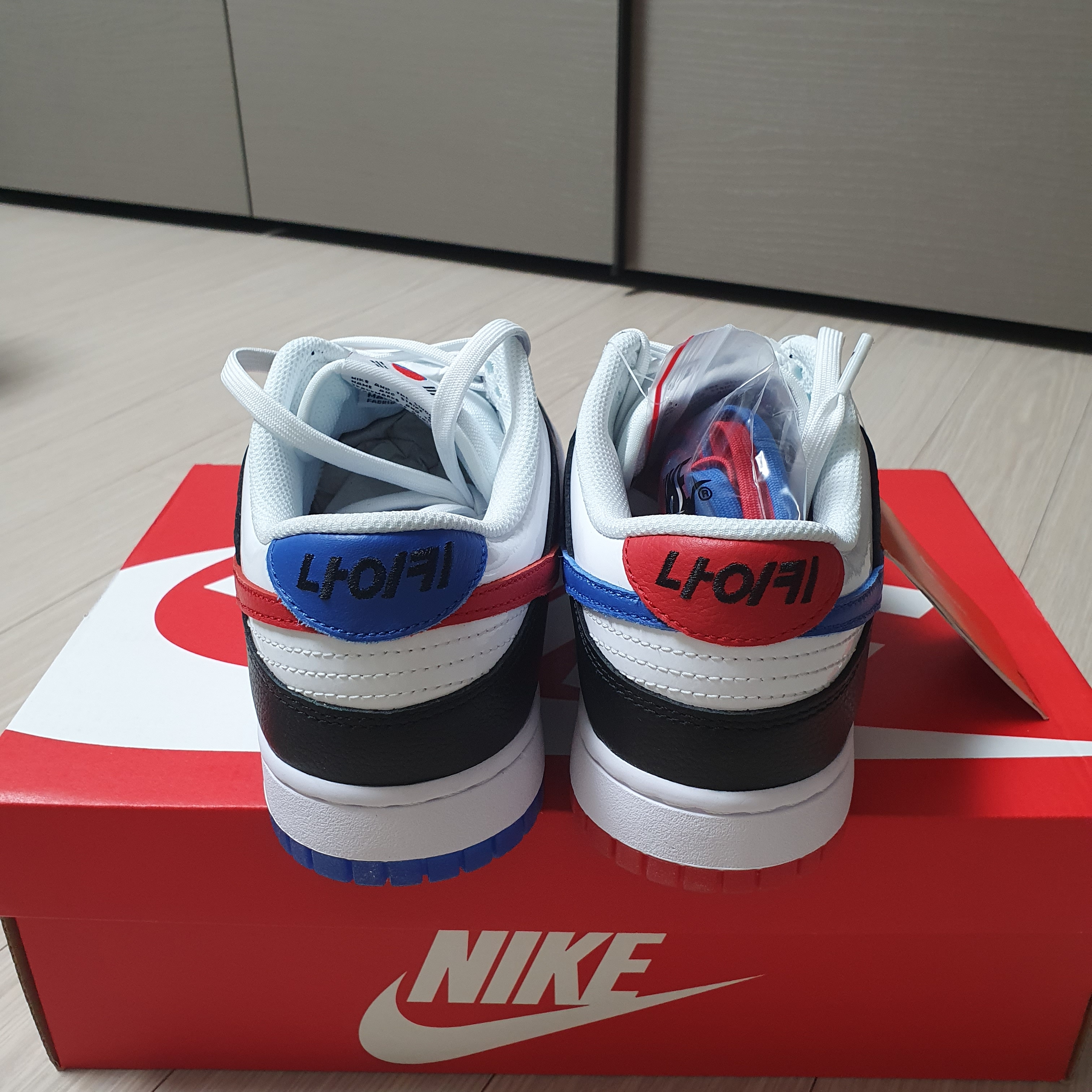 Nike Dunk Low SE Seoul 착용 스타일 - 4