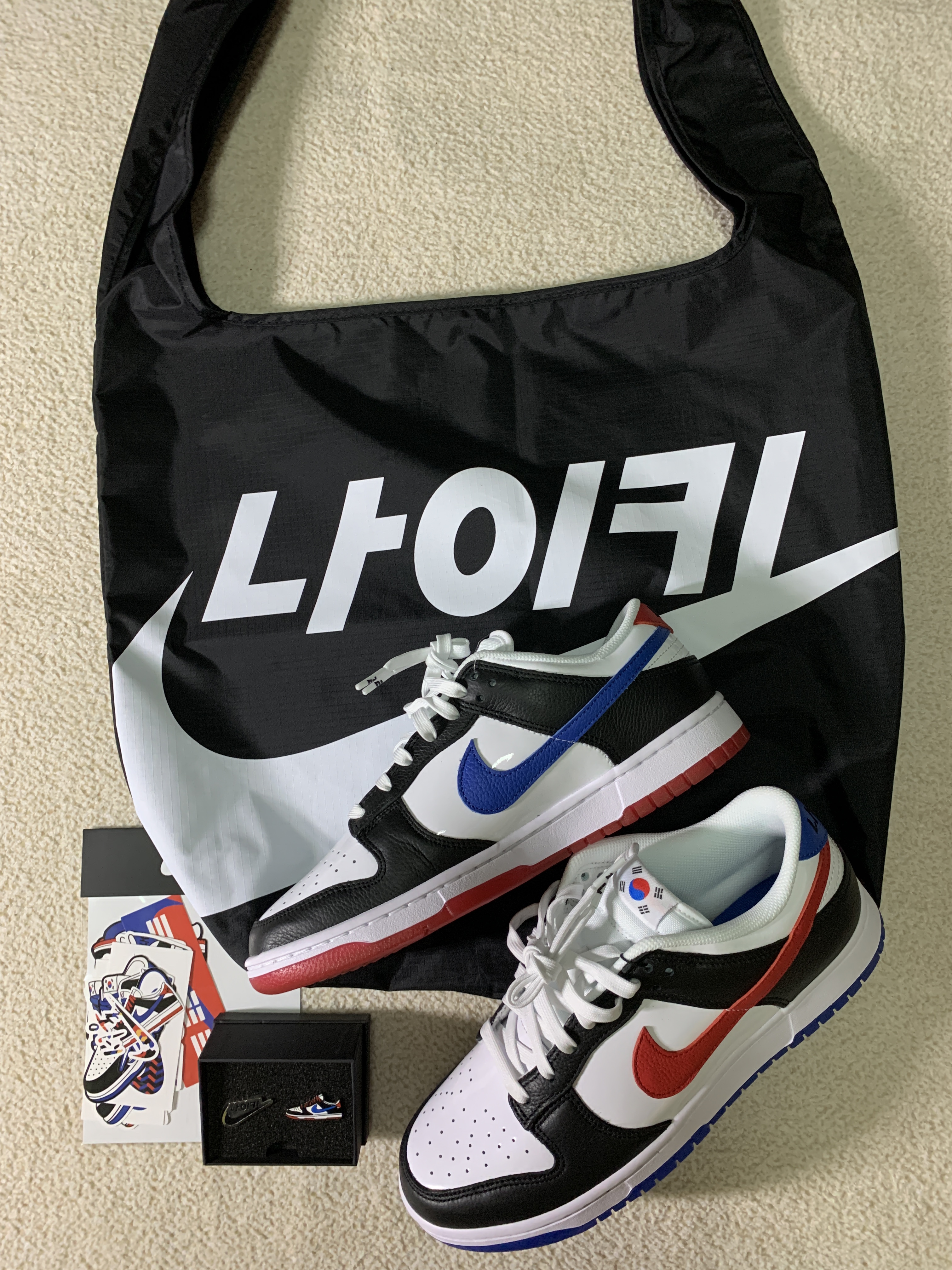 Nike Dunk Low SE Seoul (With Special Gift) 착용 스타일