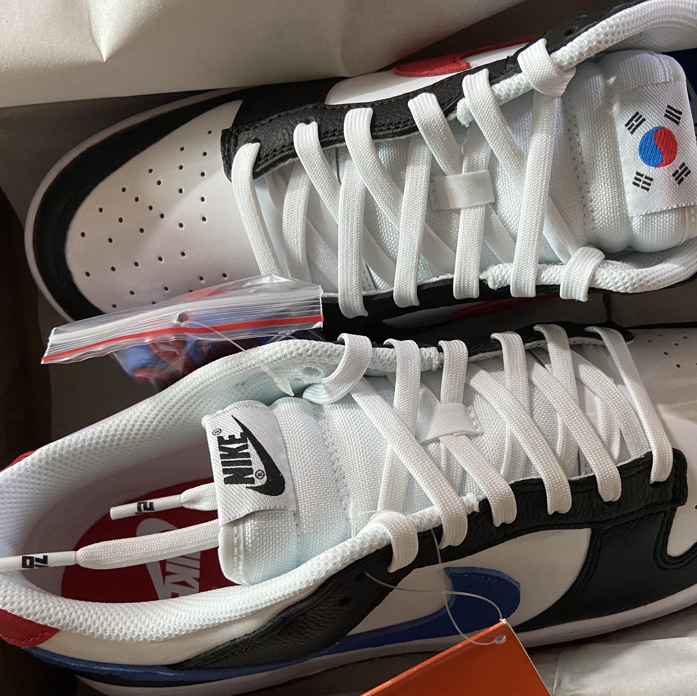 Nike Dunk Low SE Seoul 착용 스타일